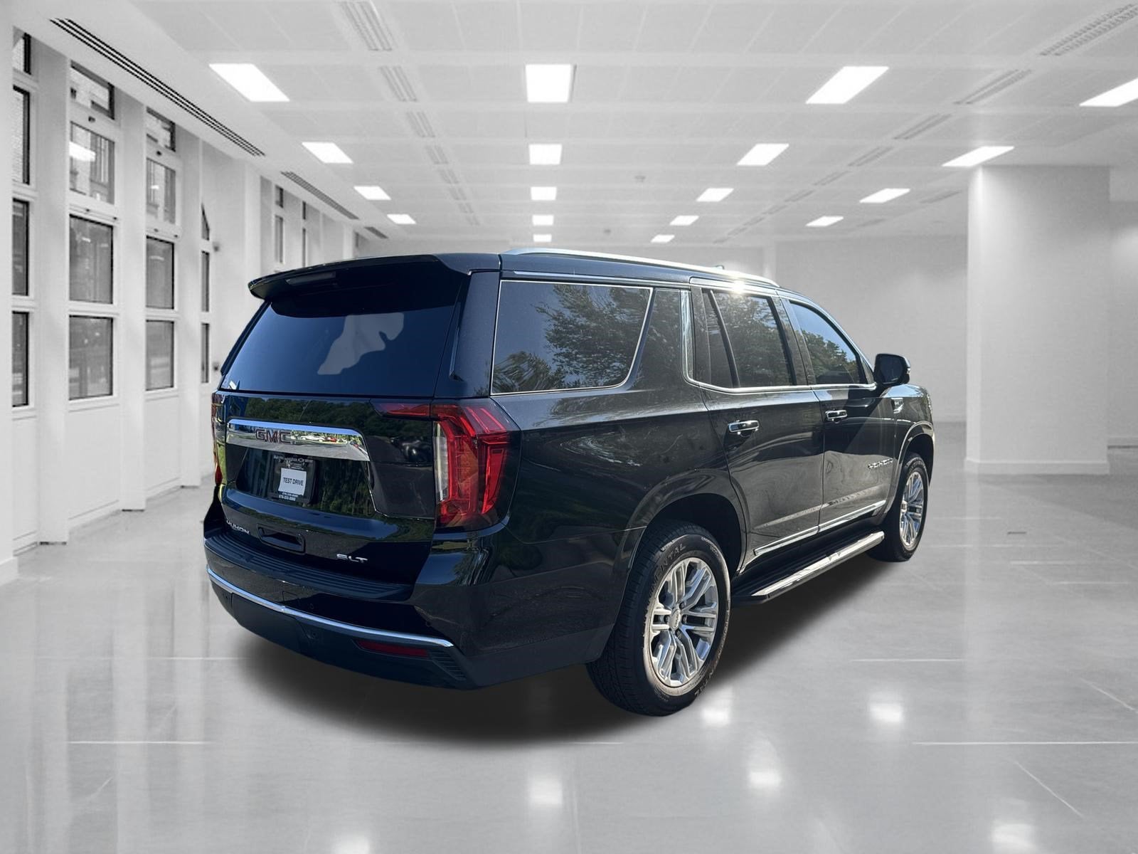 2024 GMC Yukon SLT