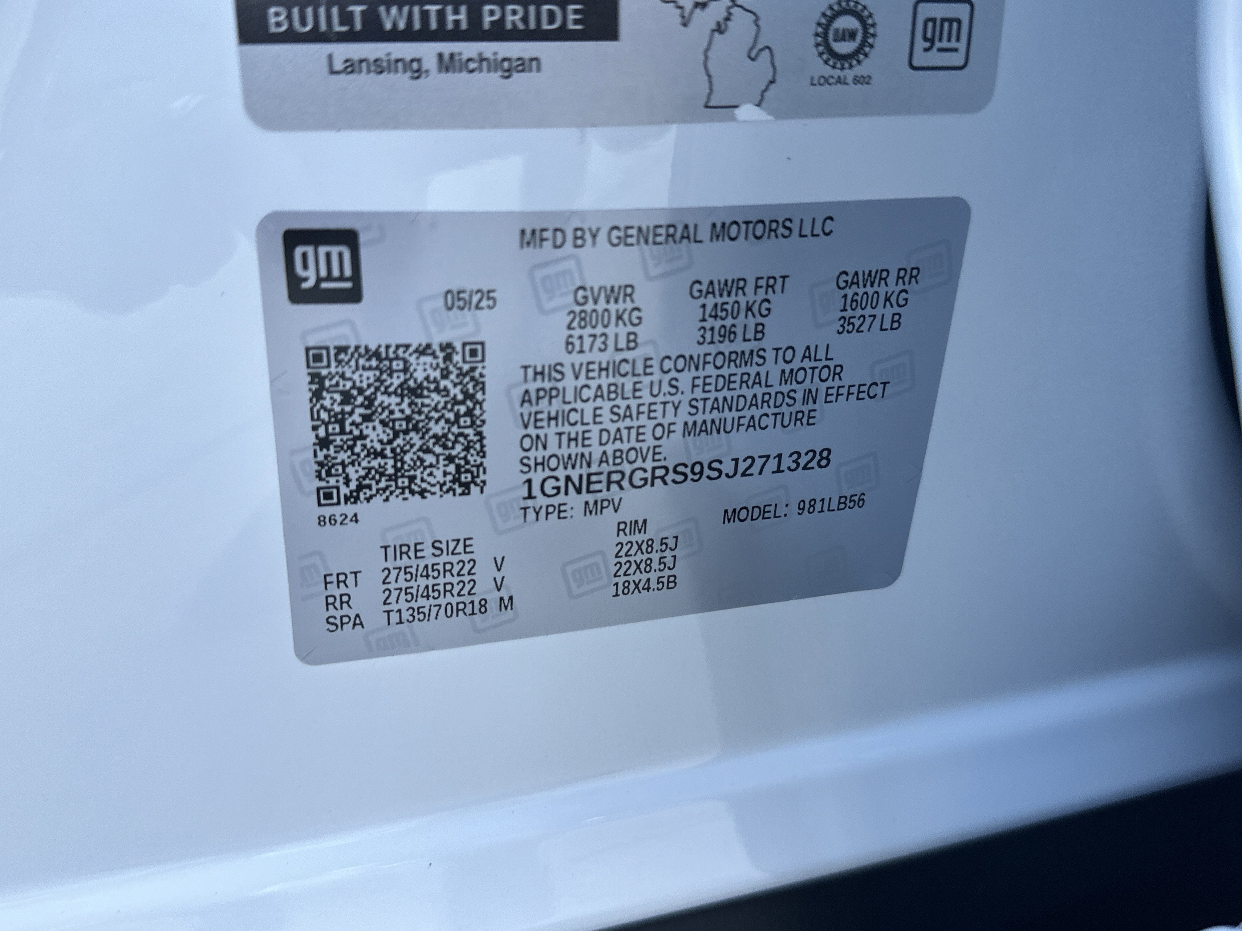 2025 Chevrolet Traverse LT