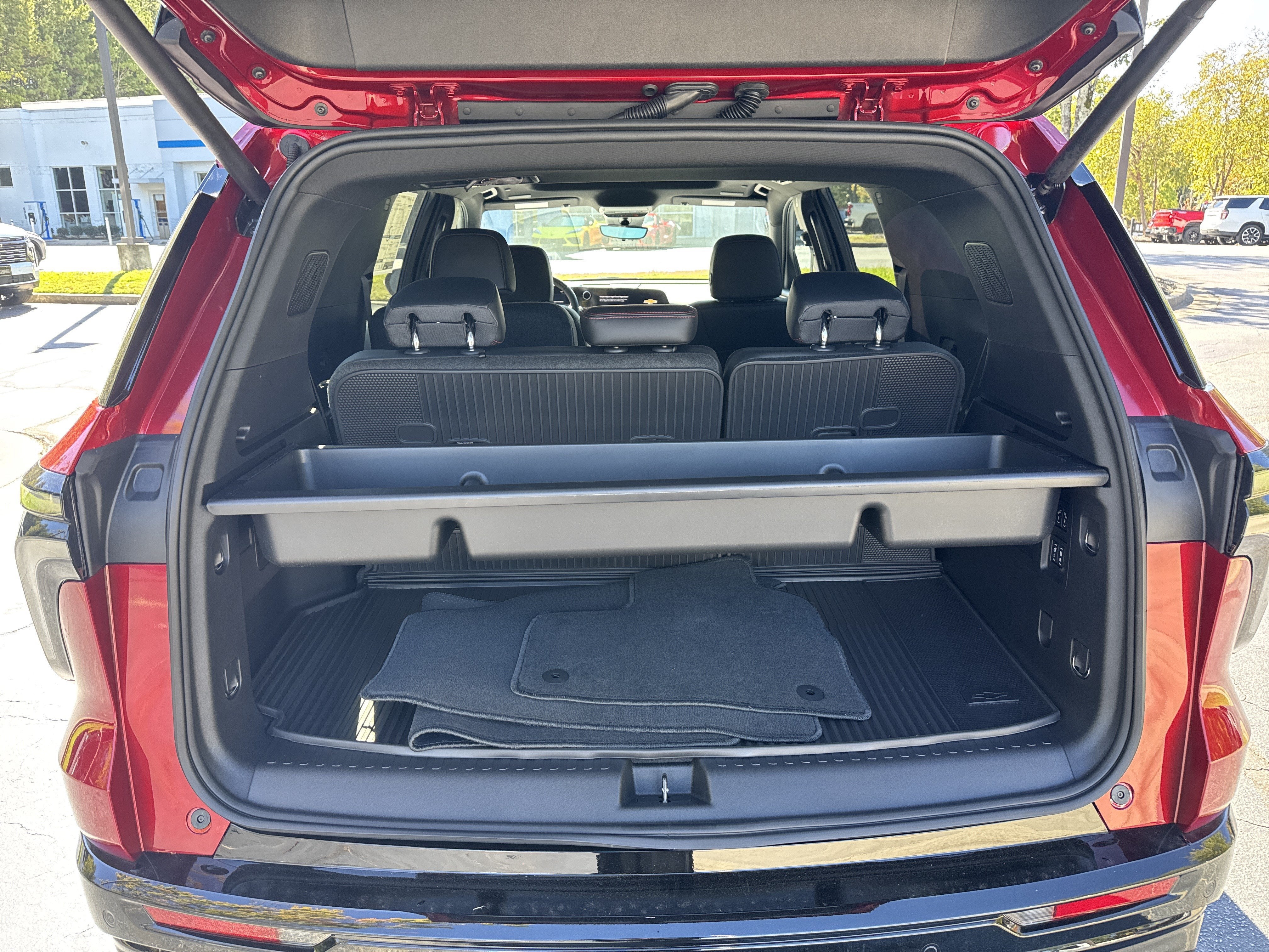 2027 Chevrolet Traverse RS