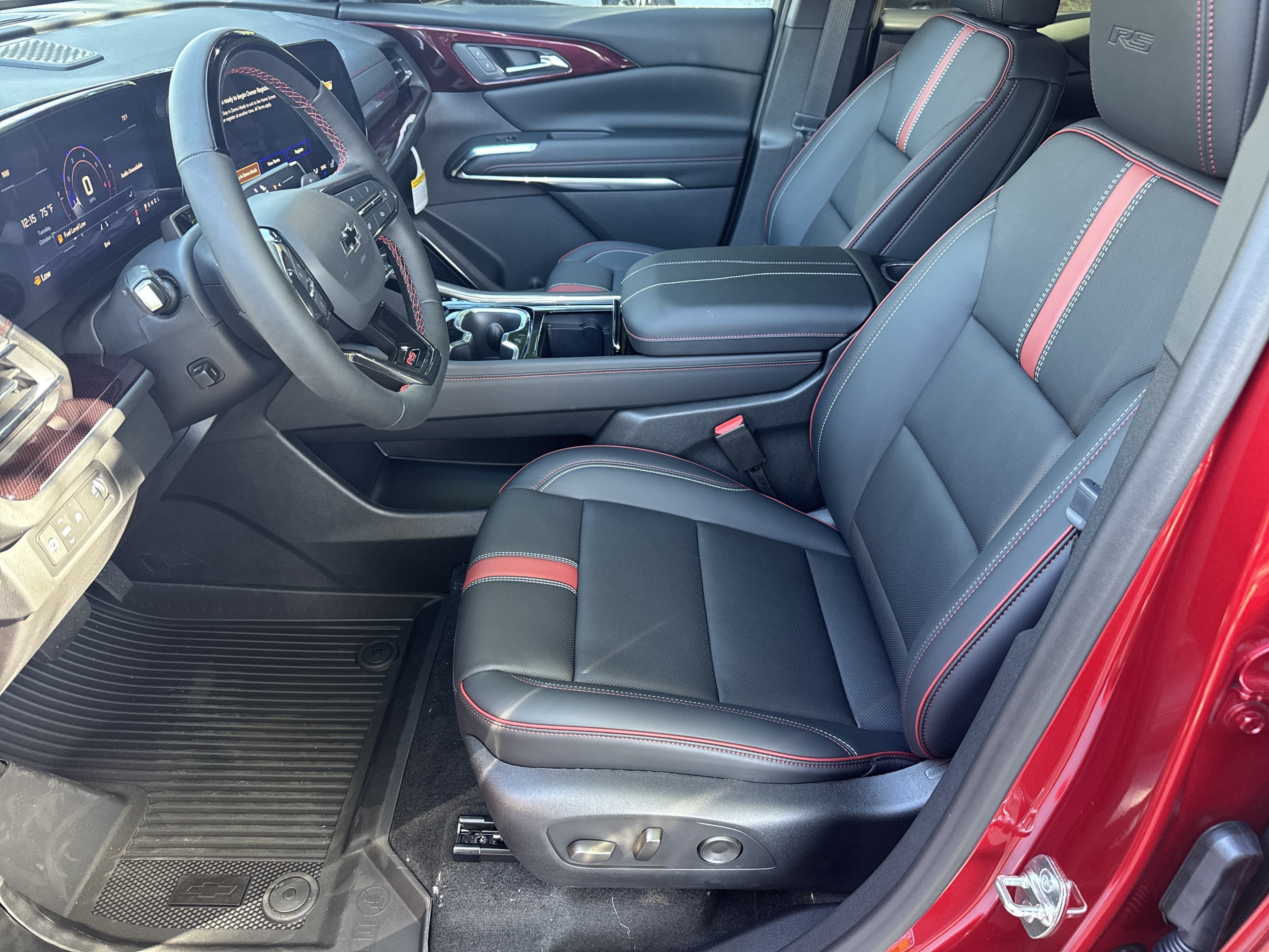 2027 Chevrolet Traverse RS