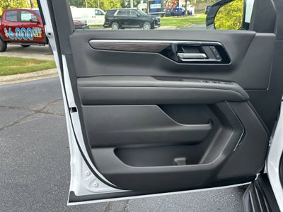 2025 Chevrolet Suburban LS