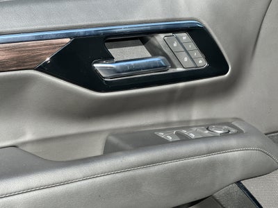 2025 Chevrolet Suburban LT