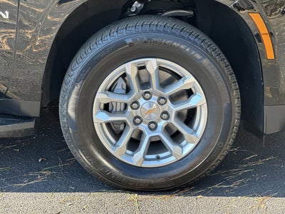 2025 Chevrolet Suburban LT