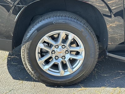 2025 Chevrolet Suburban LT