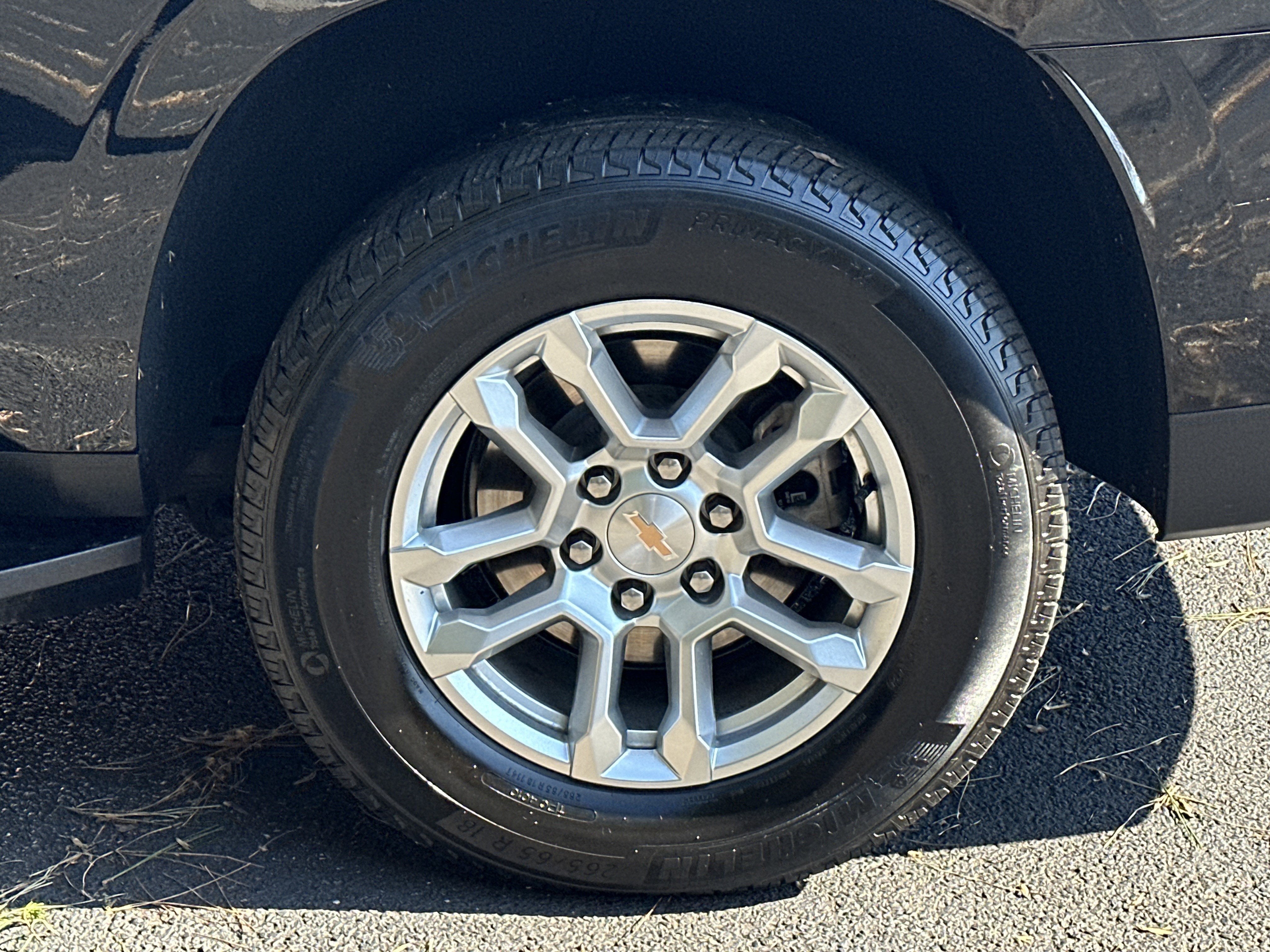 2025 Chevrolet Suburban LT