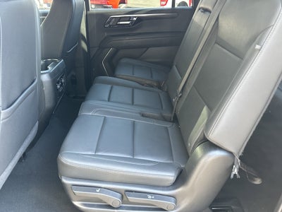 2025 Chevrolet Suburban LT