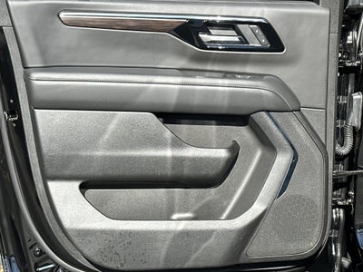 2025 Chevrolet Suburban LT