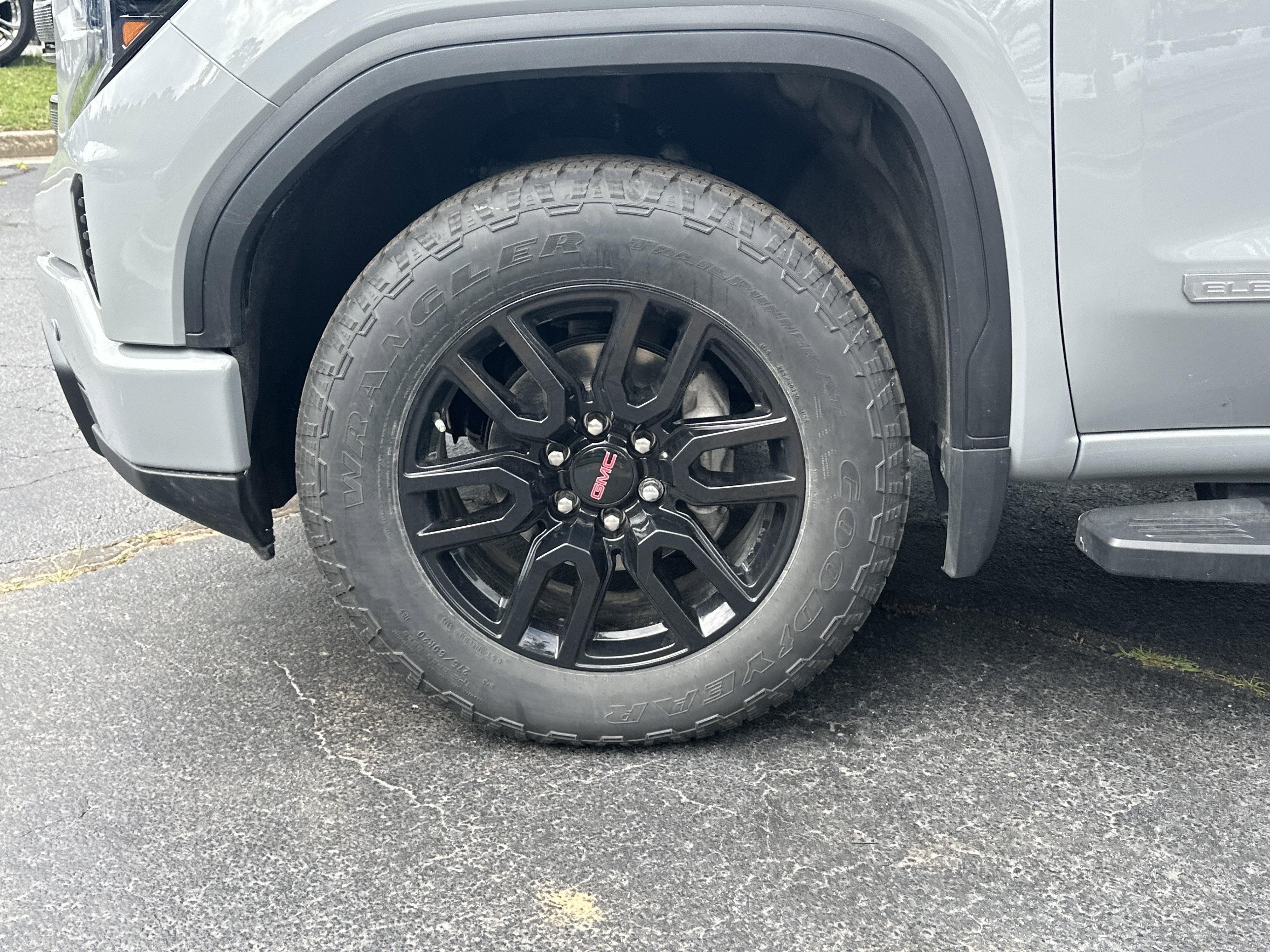 2024 GMC Sierra 1500 Elevation