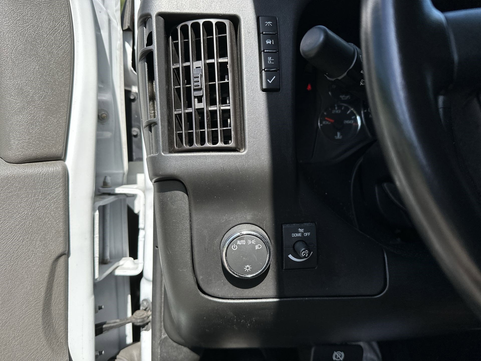 2023 GMC Savana Cargo 2500 Work Van