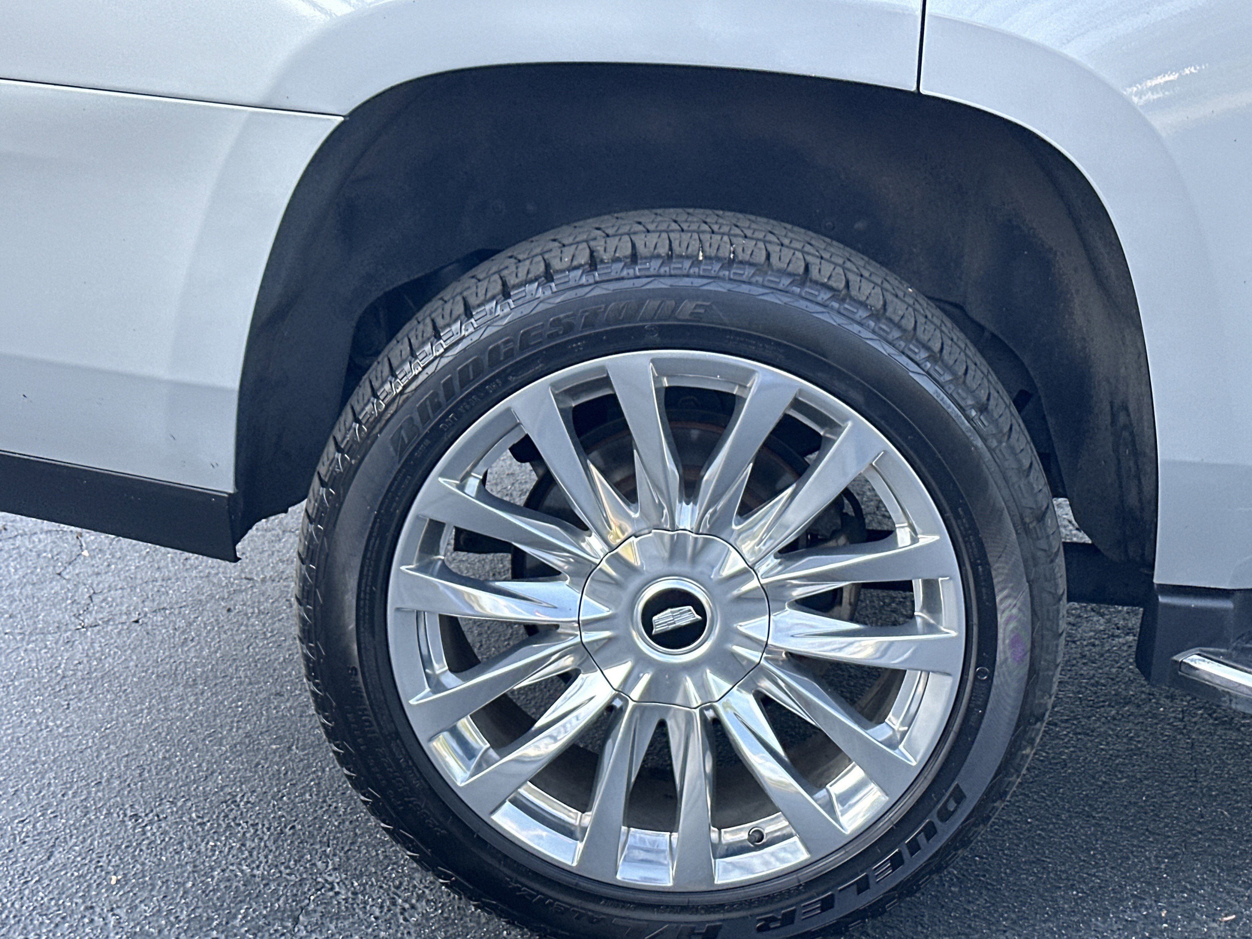 2017 Cadillac Escalade Luxury