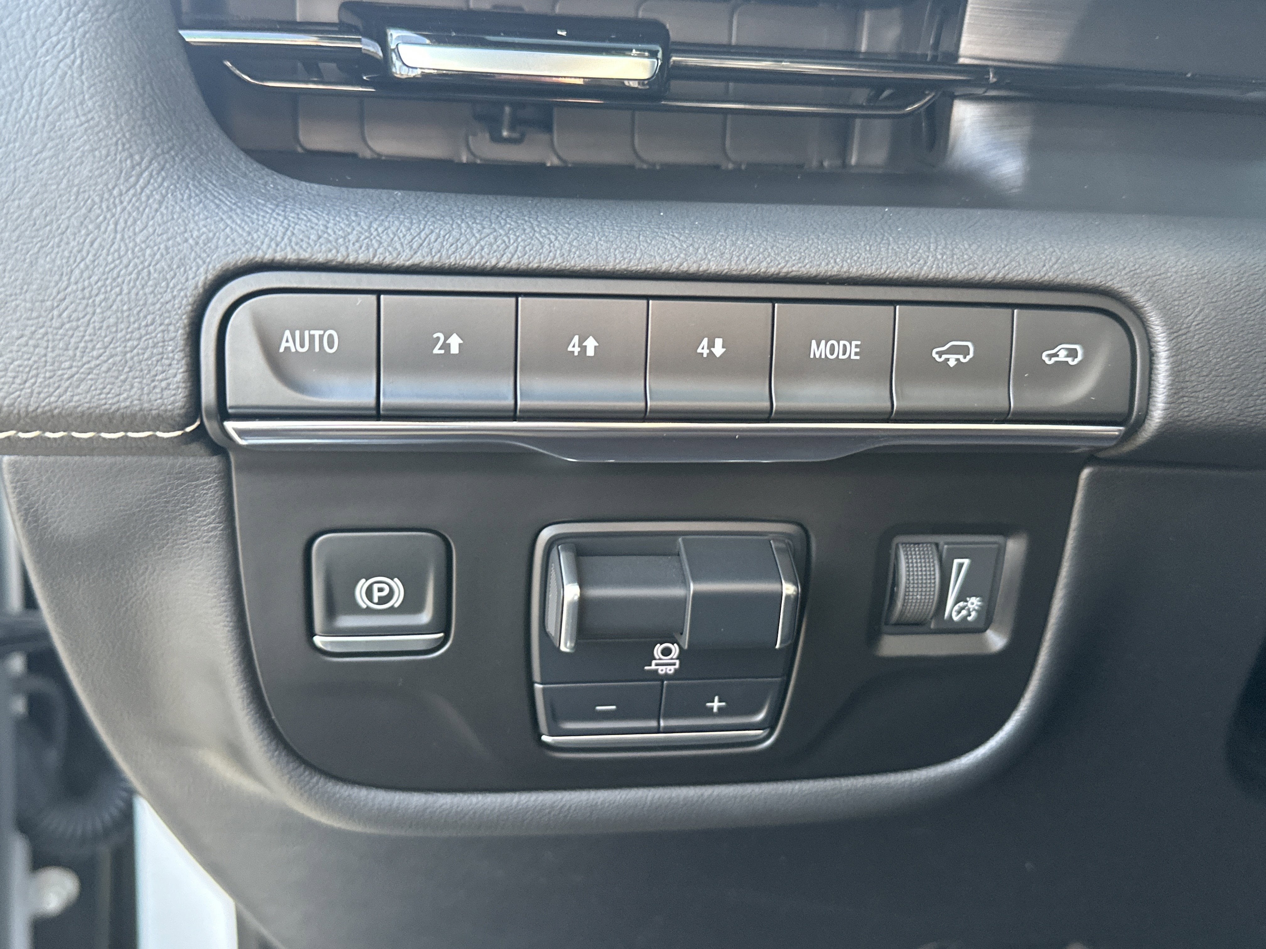 2024 Cadillac Escalade Sport