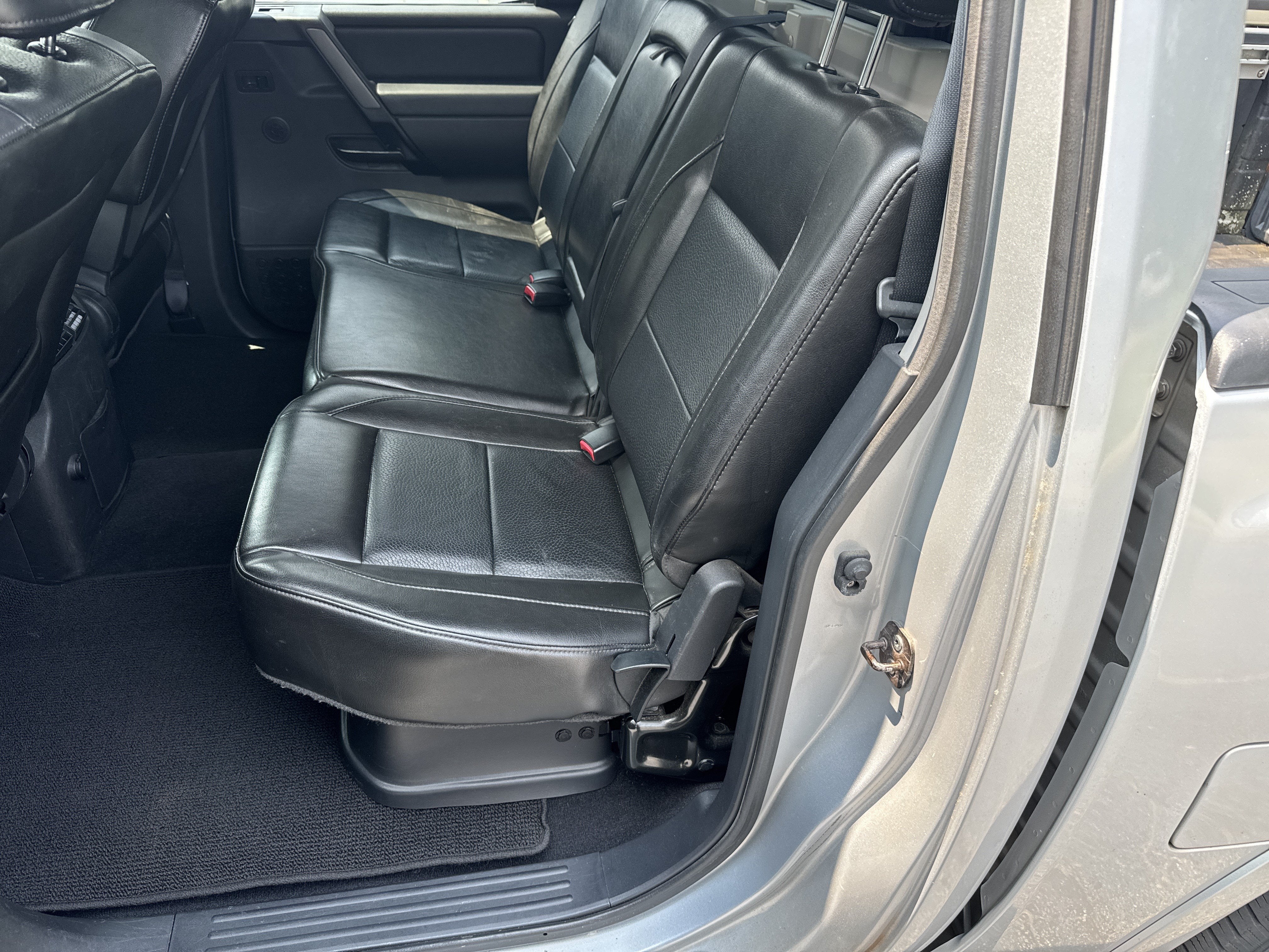2011 Nissan Titan SL
