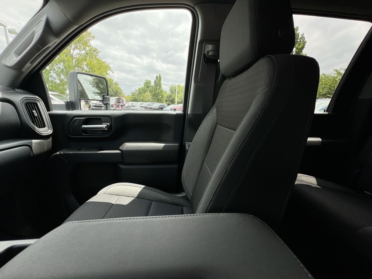 2025 Chevrolet Silverado 2500 HD Custom