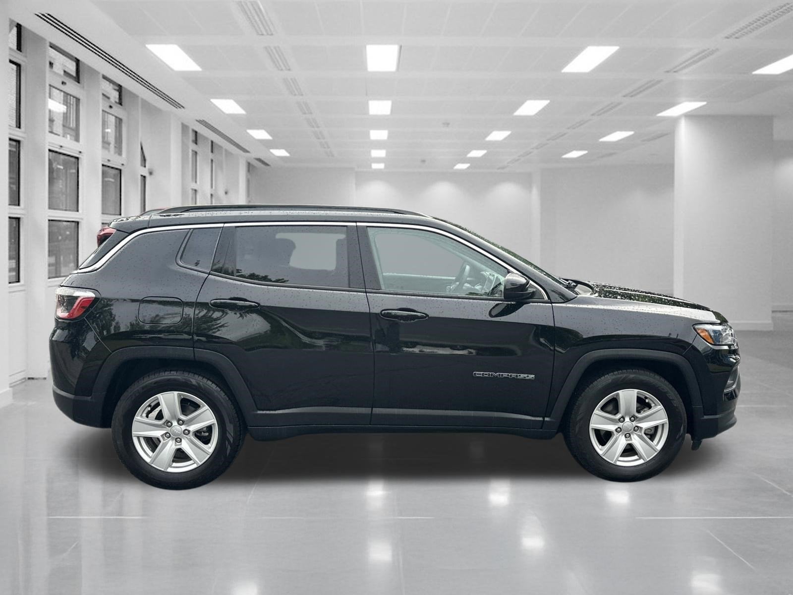 2022 Jeep Compass Latitude FWD