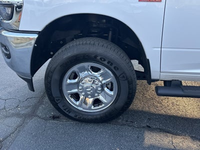 2025 RAM 3500 Tradesman Crew Cab 4x4 6'4" Box