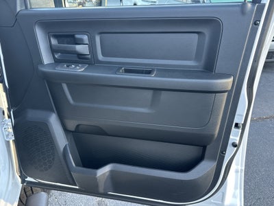 2025 RAM 3500 Tradesman Crew Cab 4x4 6'4" Box