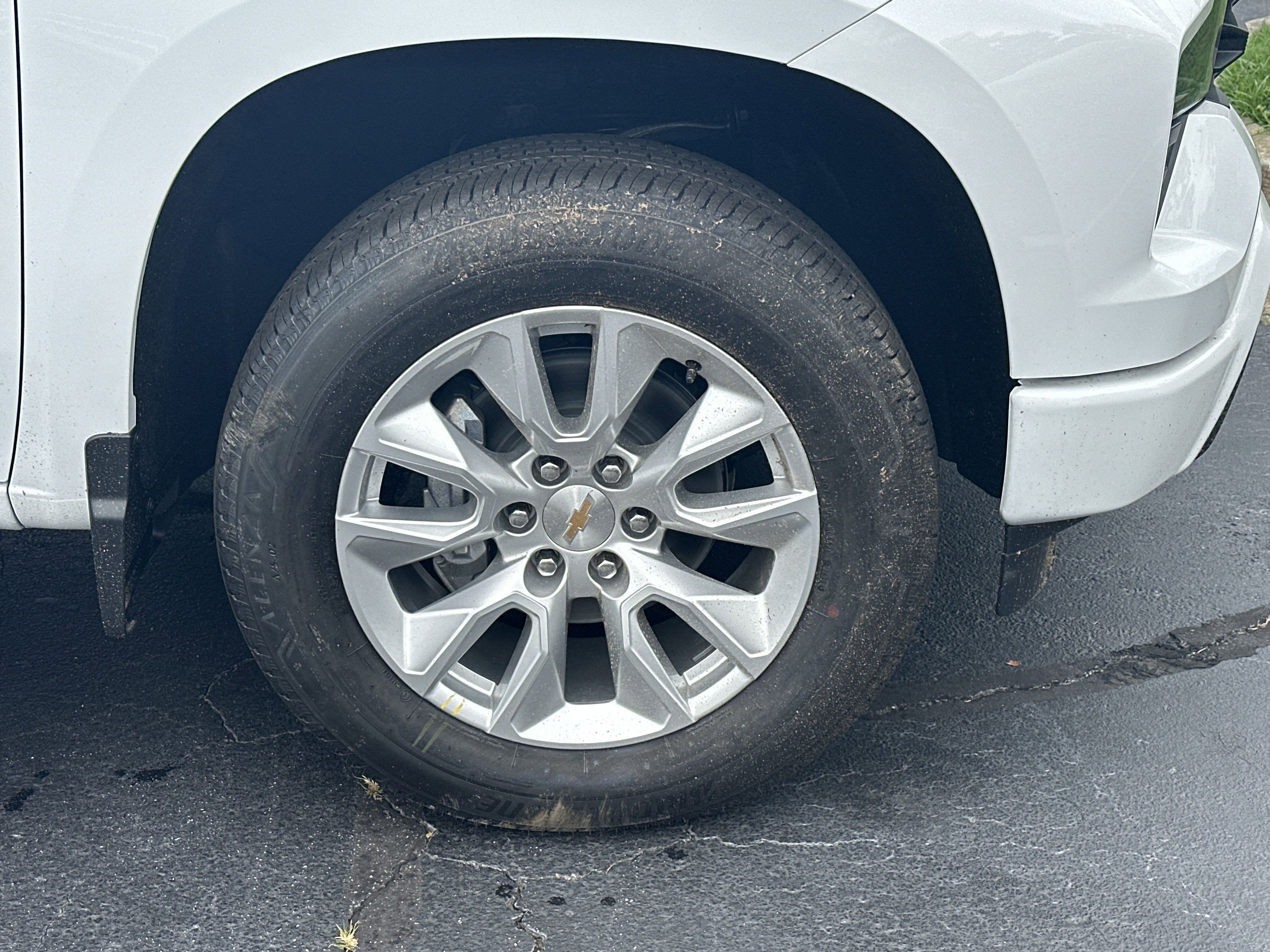 2025 Chevrolet Silverado 1500 Custom