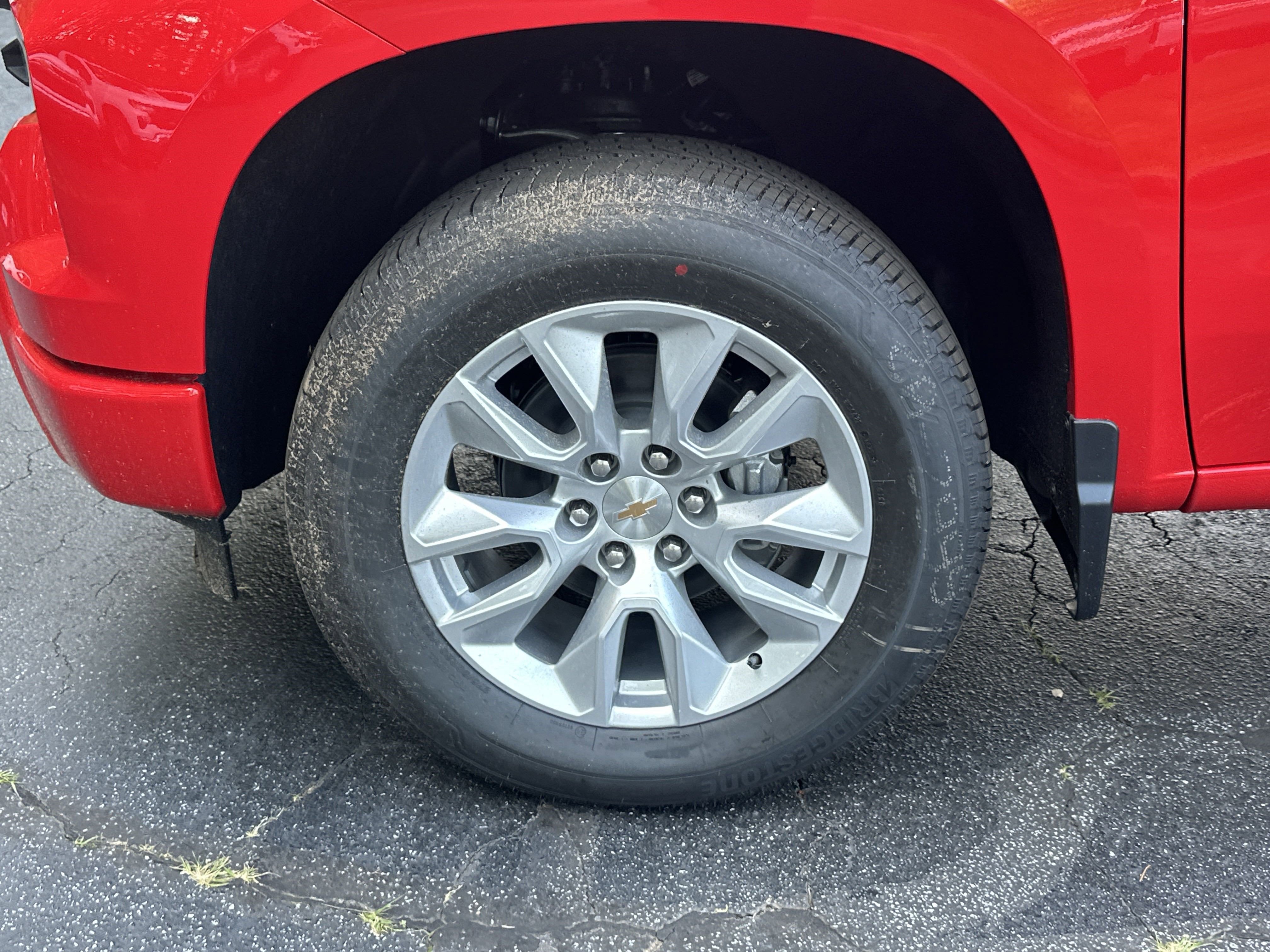 2025 Chevrolet Silverado 1500 Custom