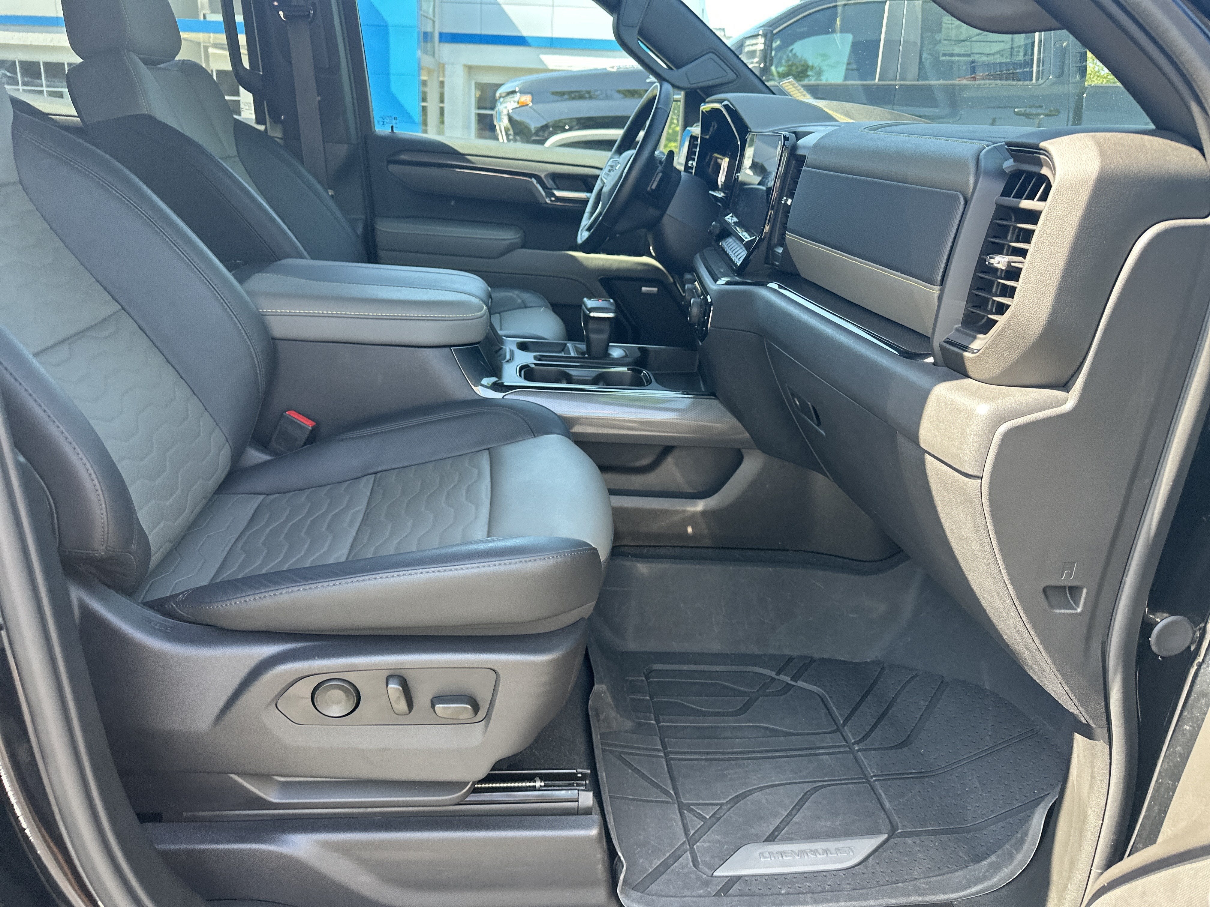 2024 Chevrolet Silverado 1500 ZR2
