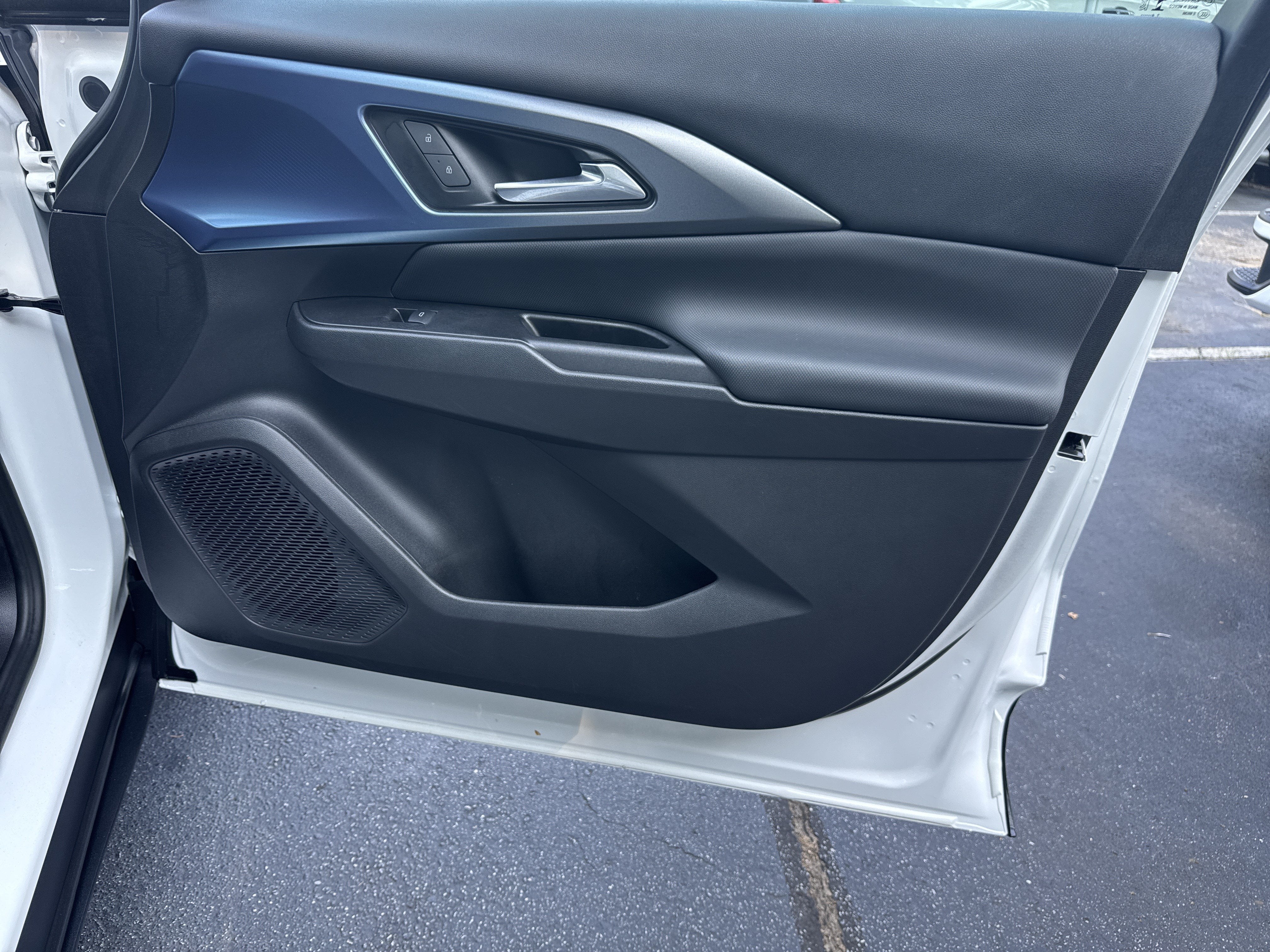 2024 Chevrolet Equinox EV 2LT