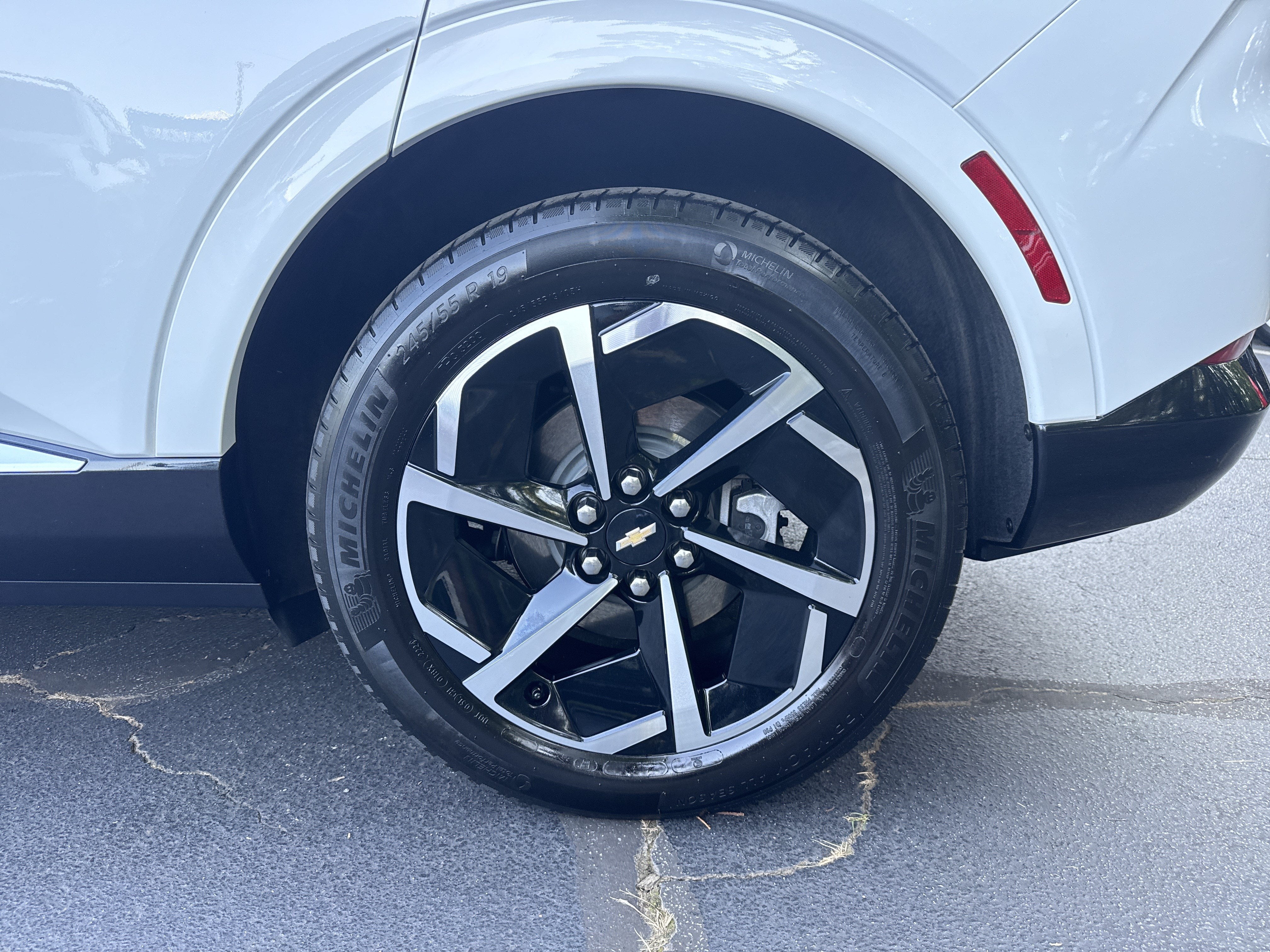 2024 Chevrolet Equinox EV 2LT
