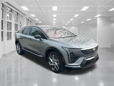 2025 Cadillac OPTIQ Luxury 2