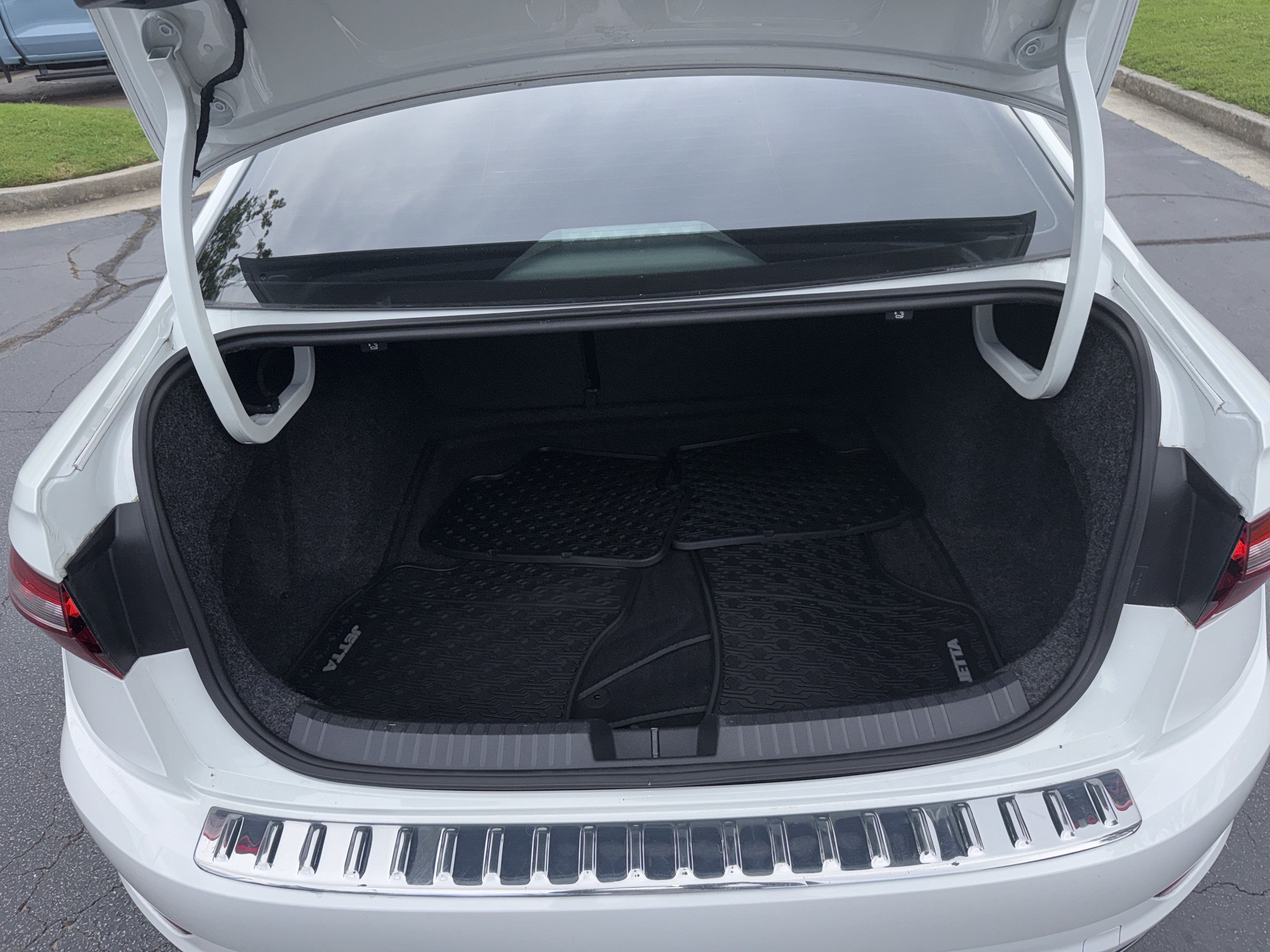 2020 Volkswagen Jetta 1.4T SEL Premium