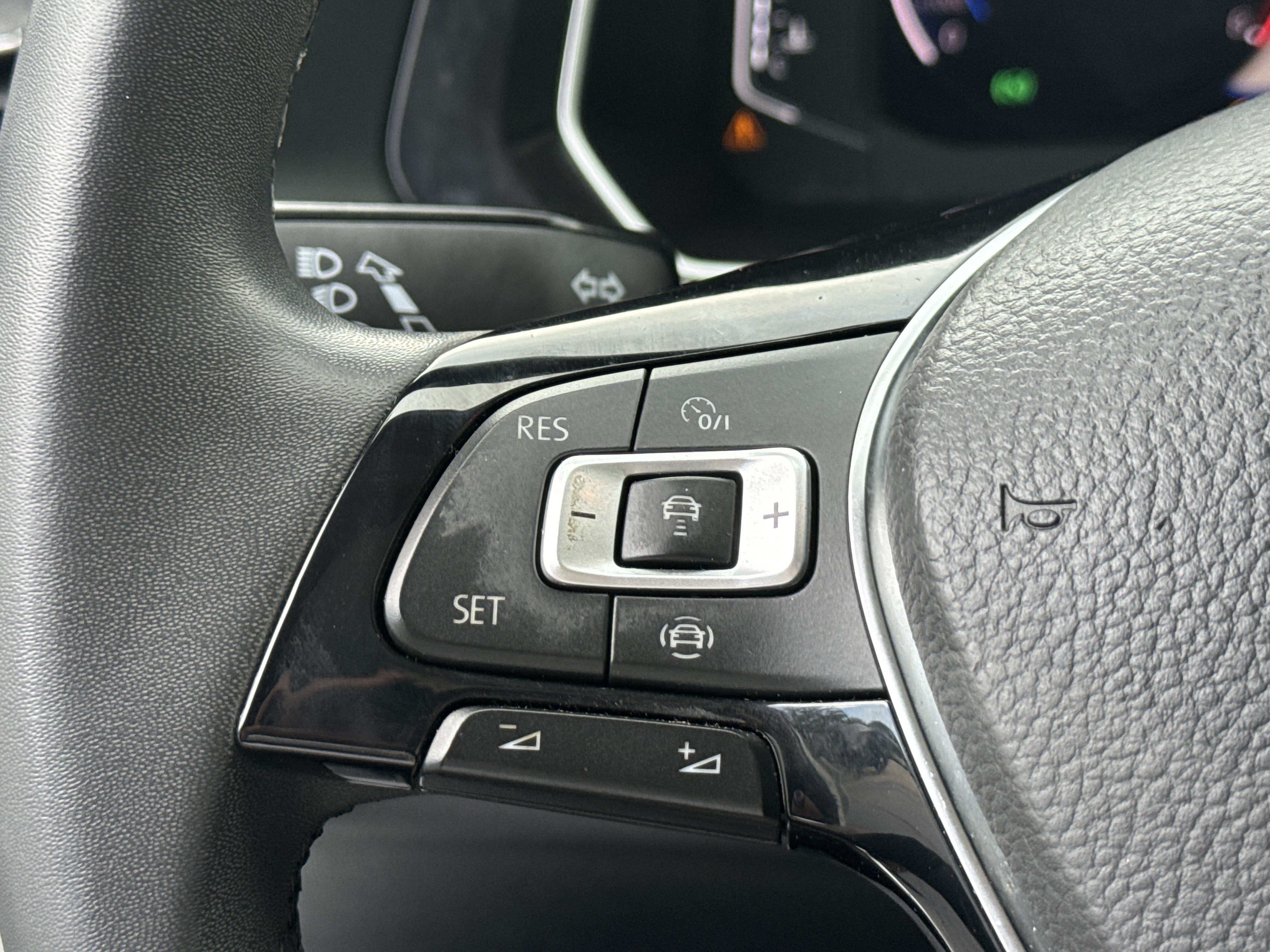2020 Volkswagen Jetta 1.4T SEL Premium
