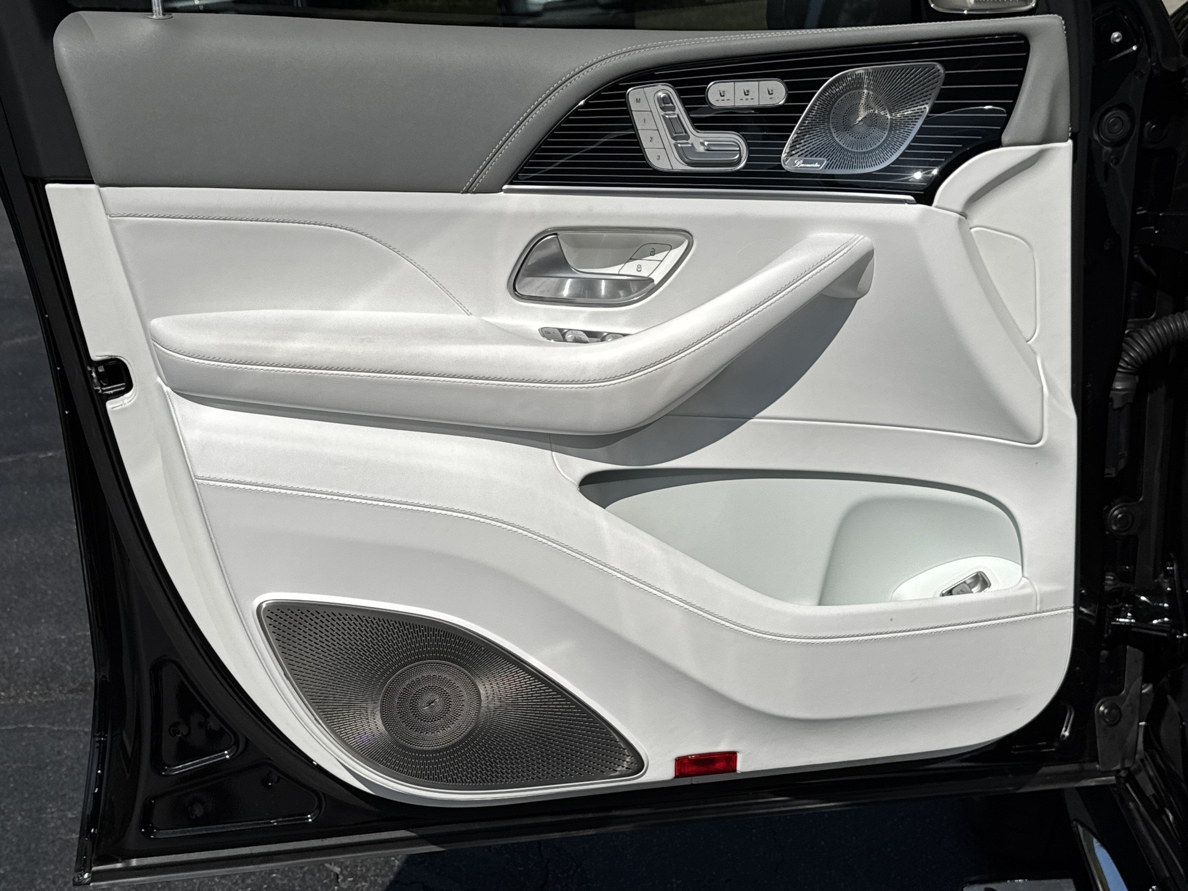 2025 Mercedes-Benz Maybach GLS 600 4MATIC®
