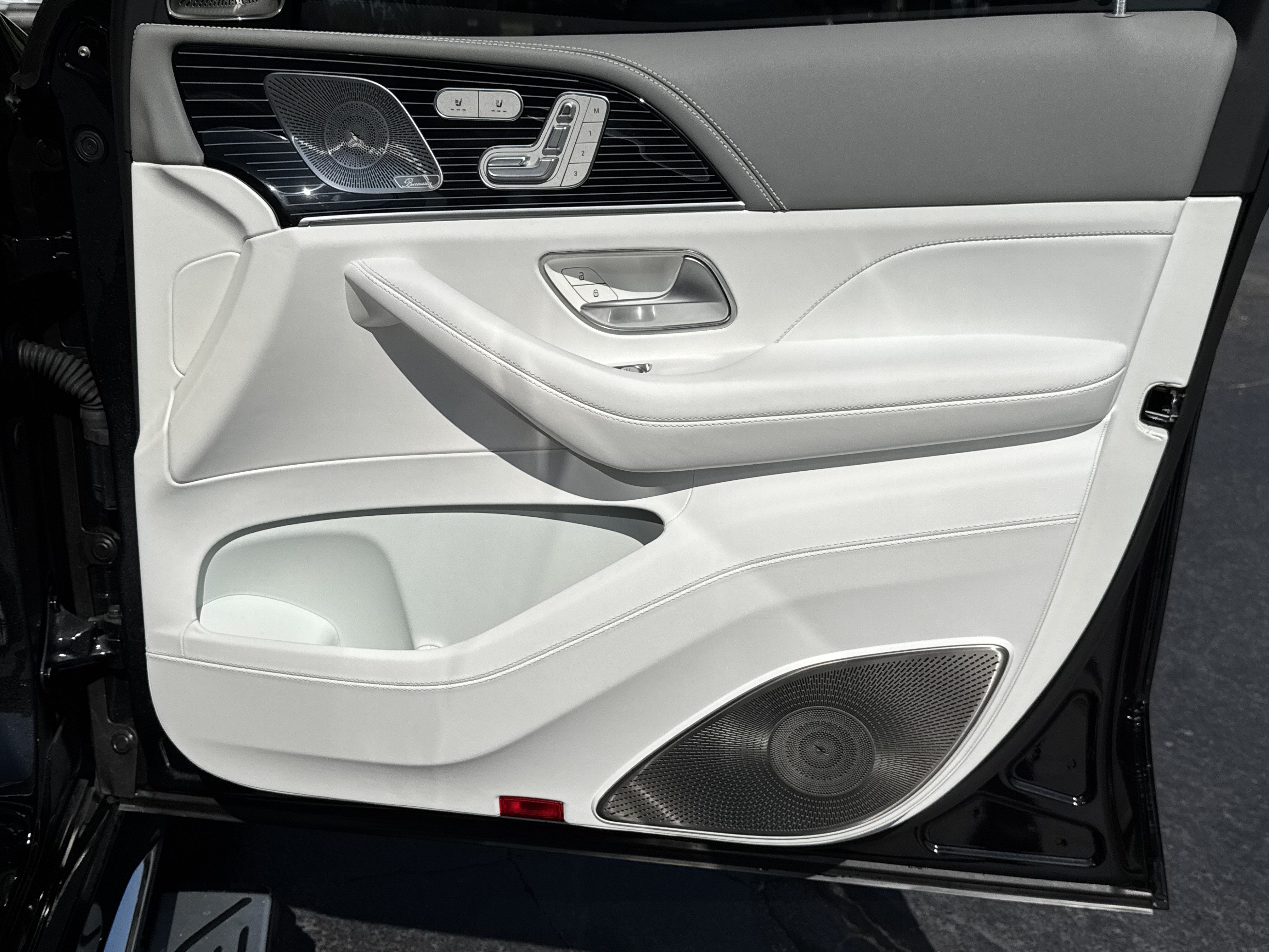 2025 Mercedes-Benz Maybach GLS 600 4MATIC®