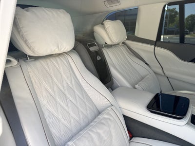 2025 Mercedes-Benz Maybach GLS 600 4MATIC®