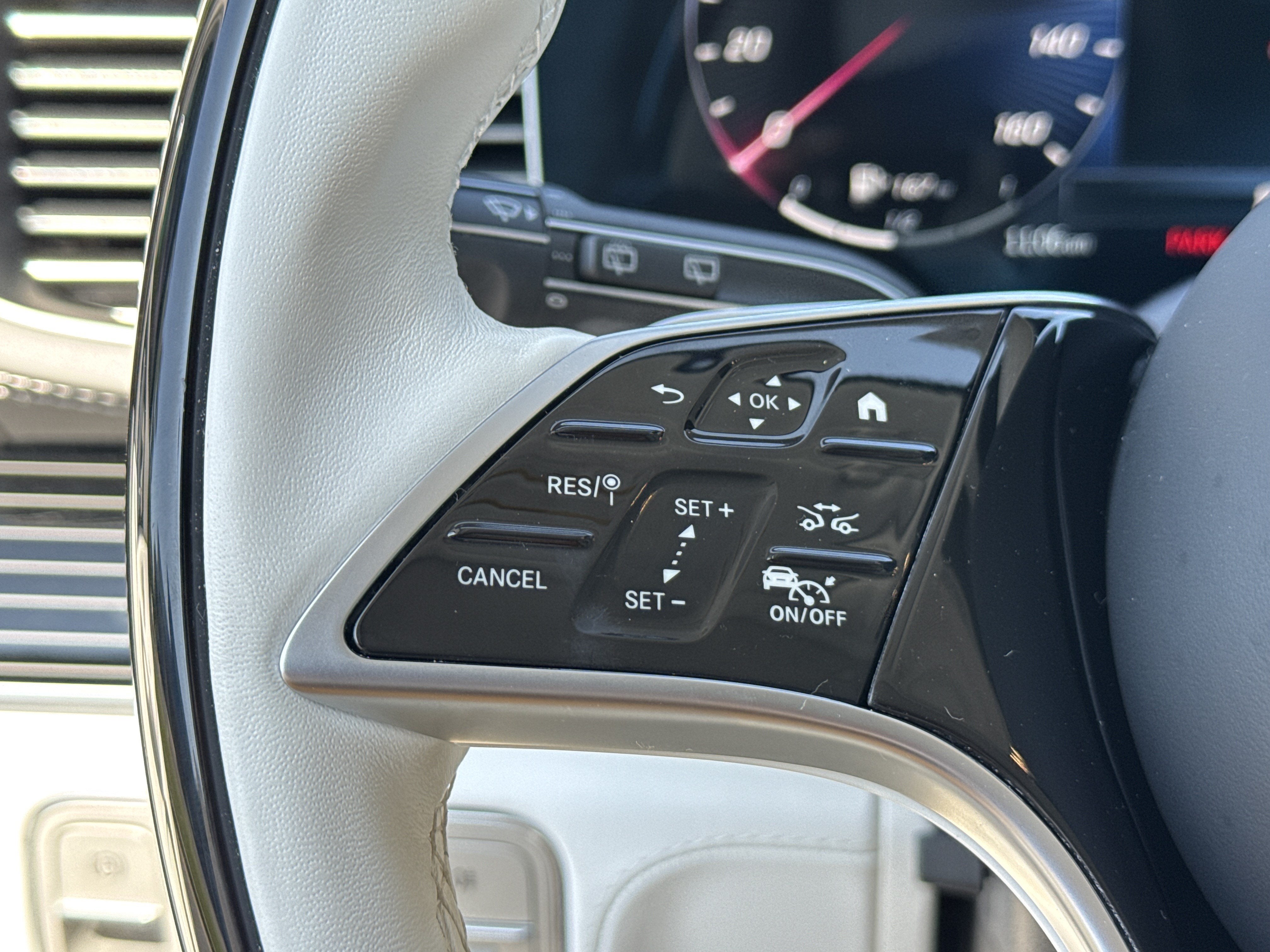 2025 Mercedes-Benz Maybach GLS 600 4MATIC®