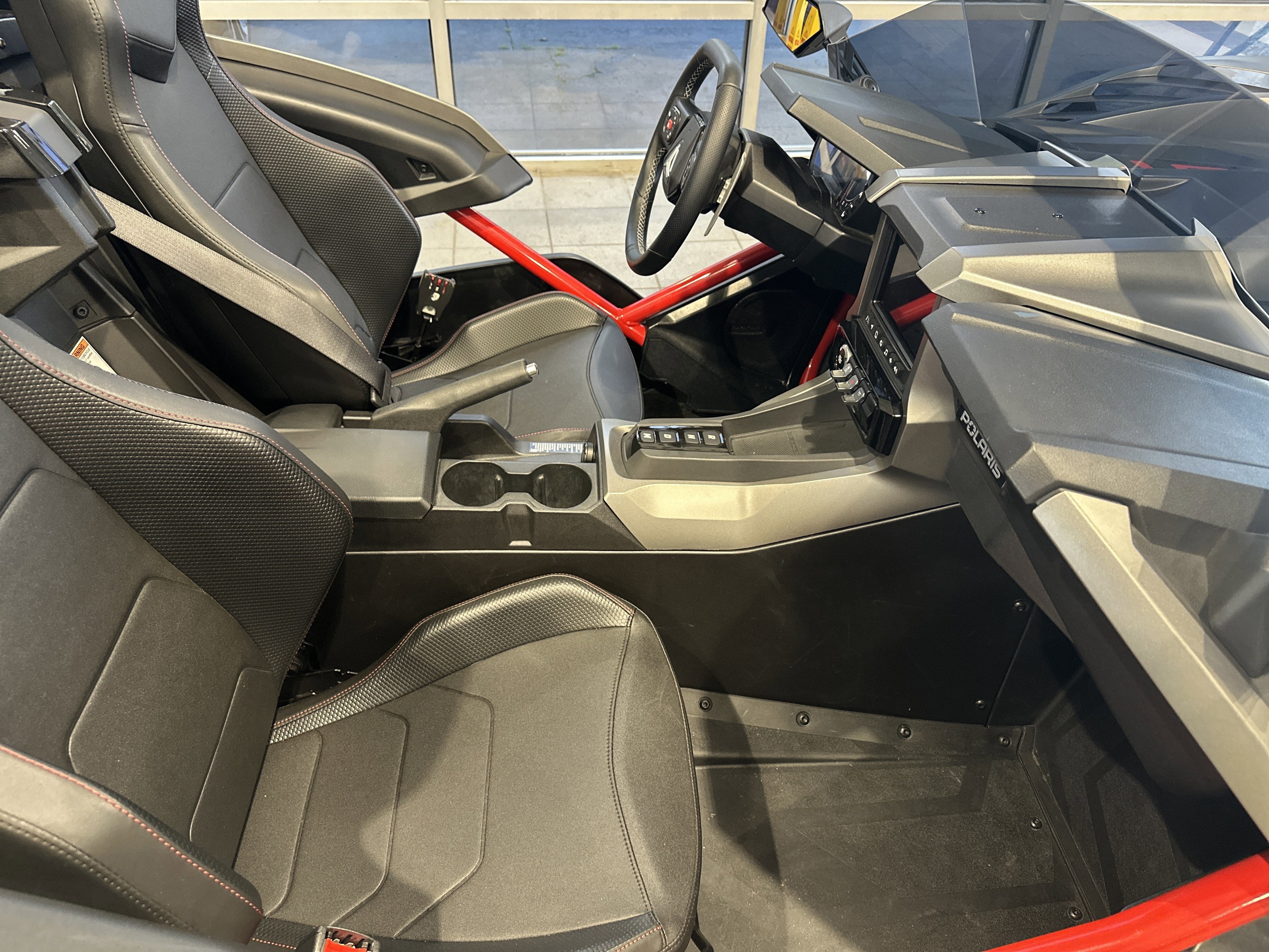 2024 POLARIS(MC) SLINGSHOT Base