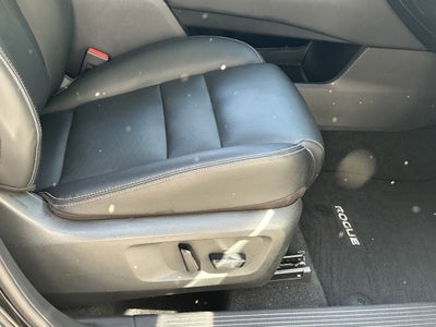 2023 Nissan Rogue SL FWD