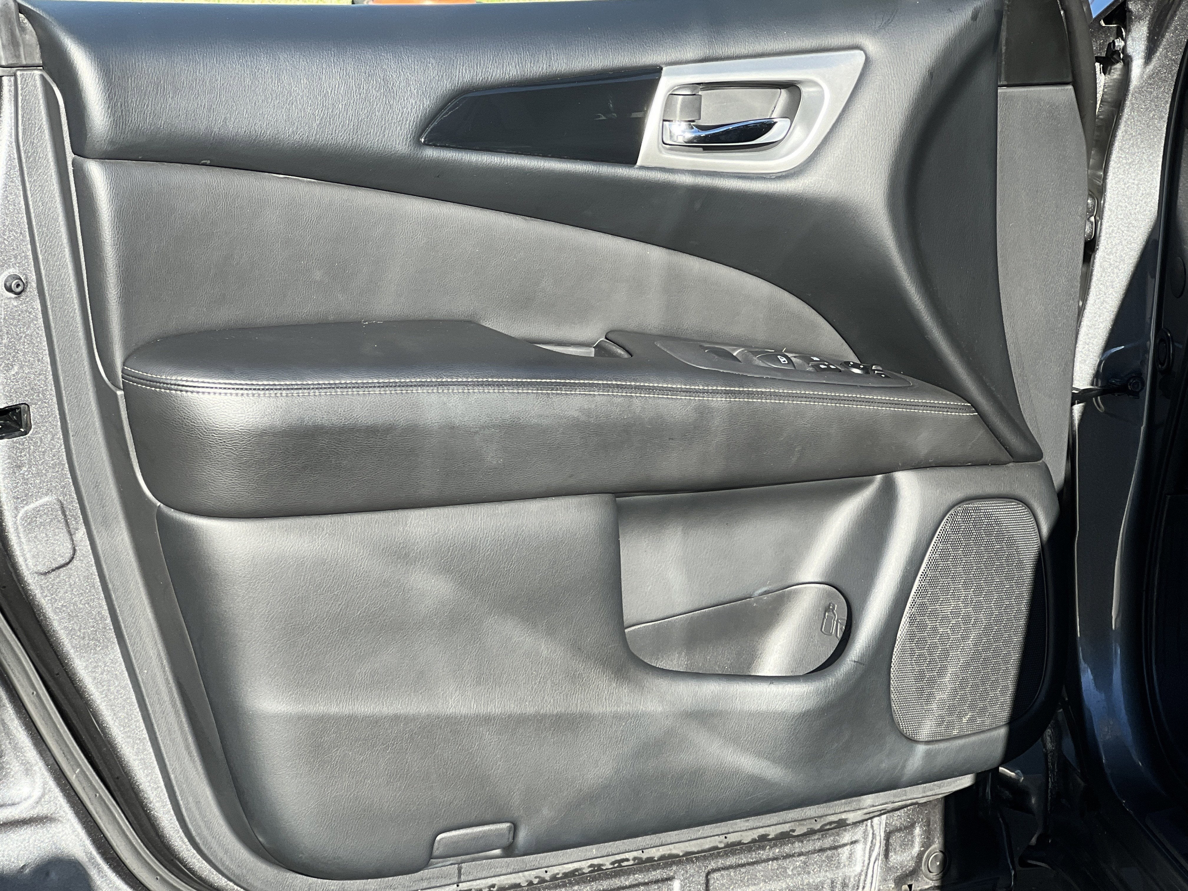 2020 Nissan Pathfinder SV 2WD