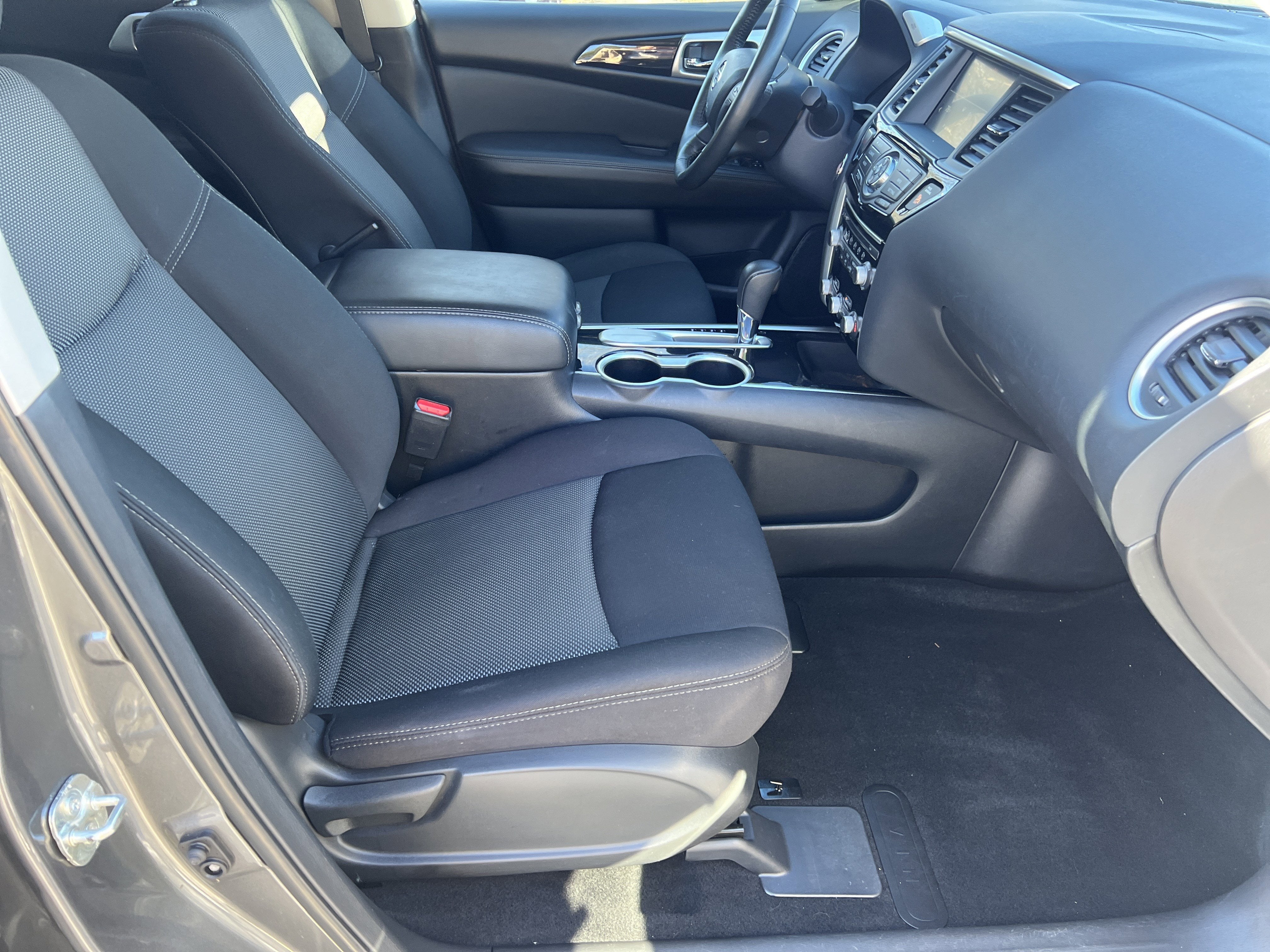 2020 Nissan Pathfinder SV 2WD