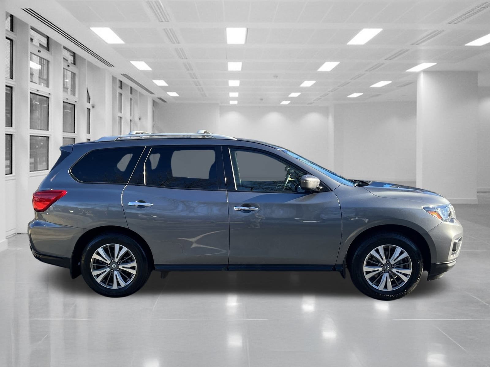 2020 Nissan Pathfinder SV 2WD