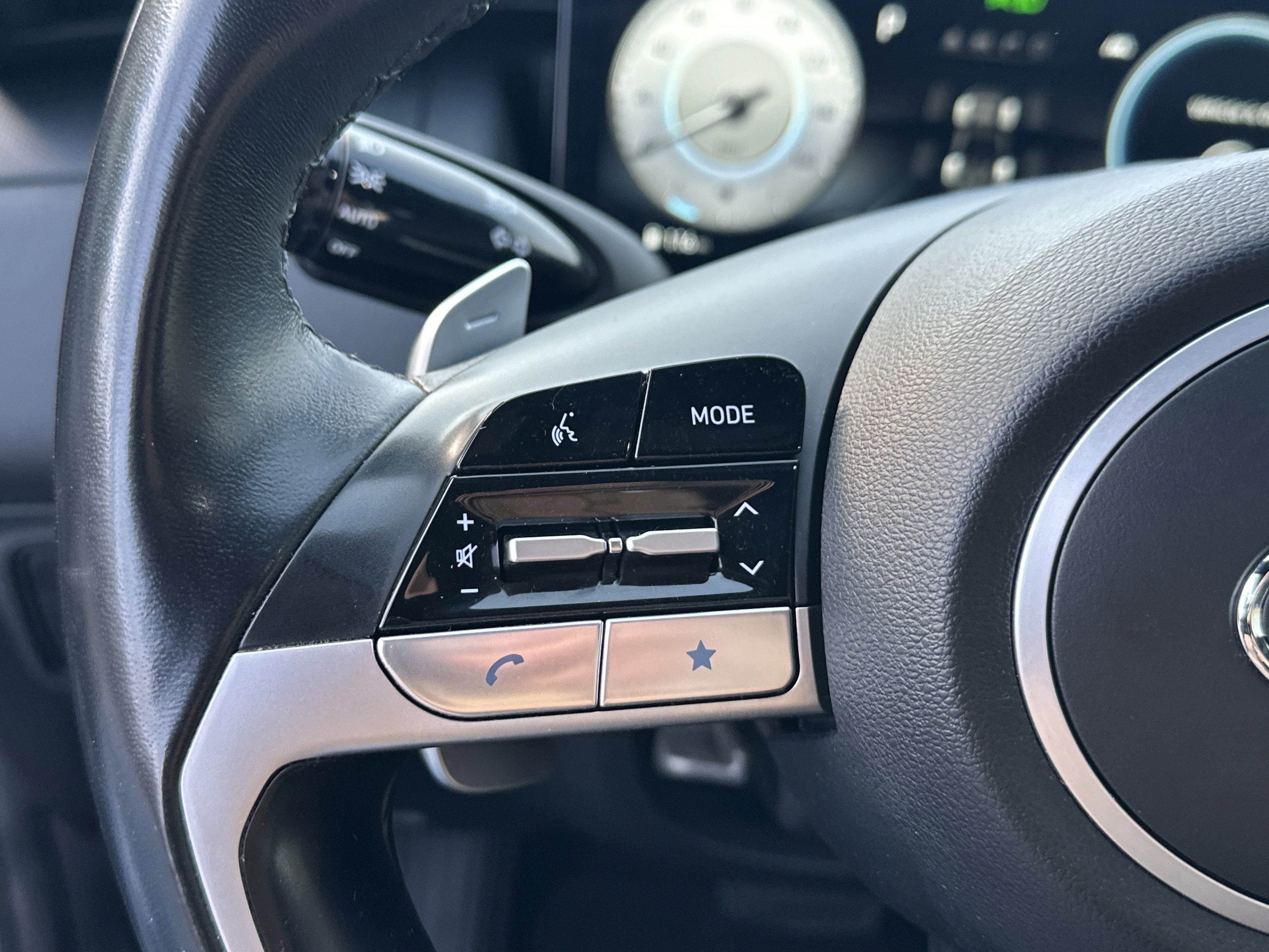 2023 Hyundai Santa Cruz SEL Premium