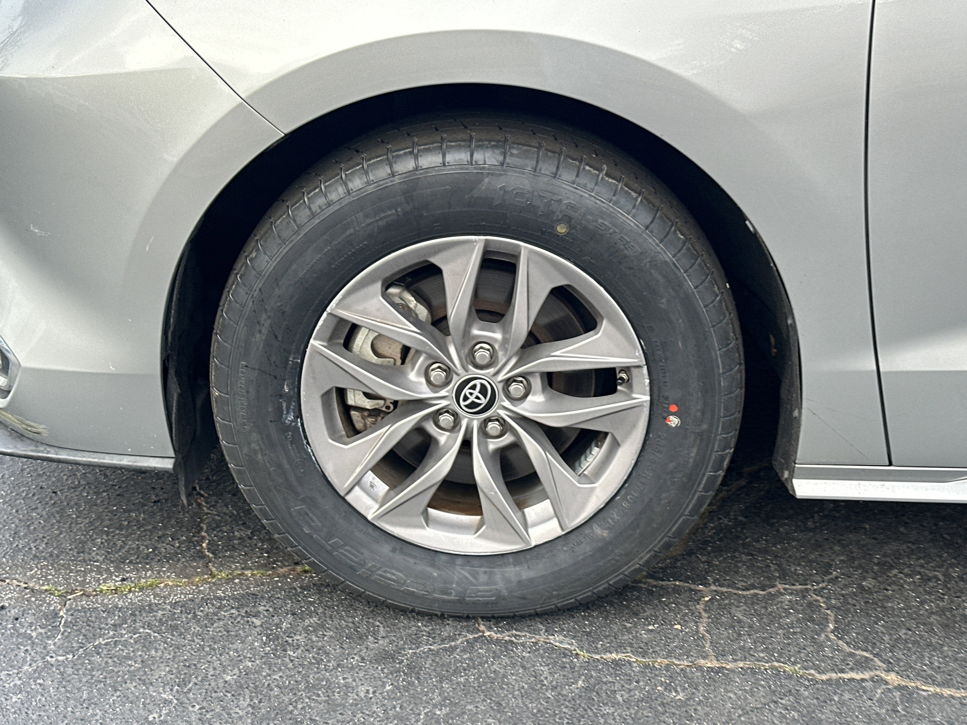 2022 Toyota Sienna XLE