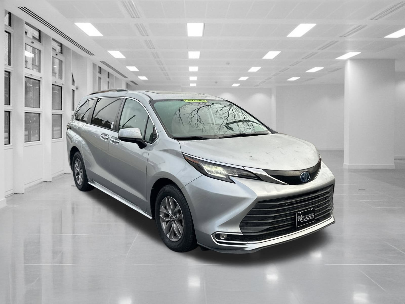 2022 Toyota Sienna XLE