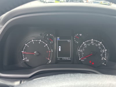 2022 Toyota 4Runner SR5