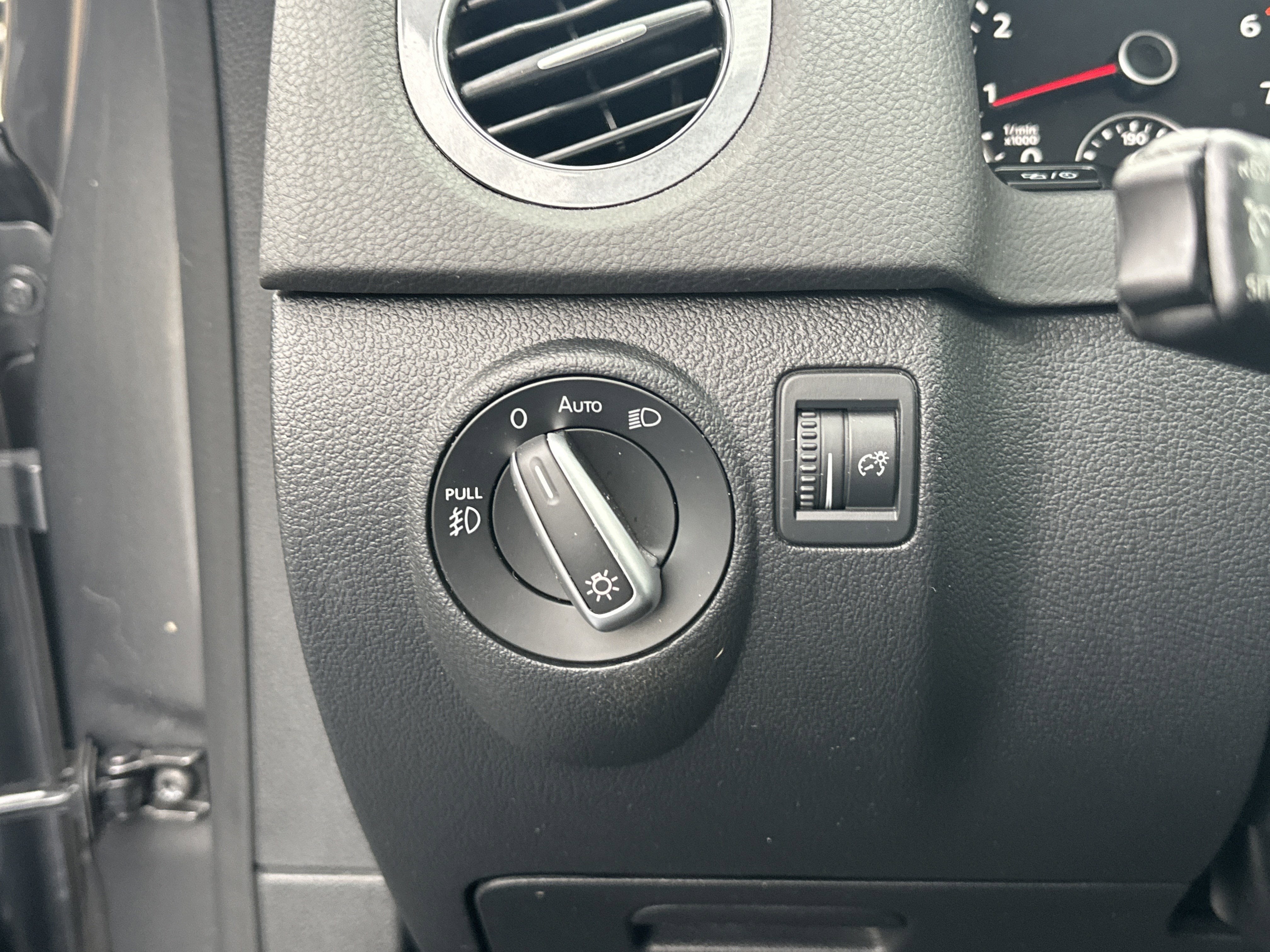 2016 Volkswagen Tiguan SE