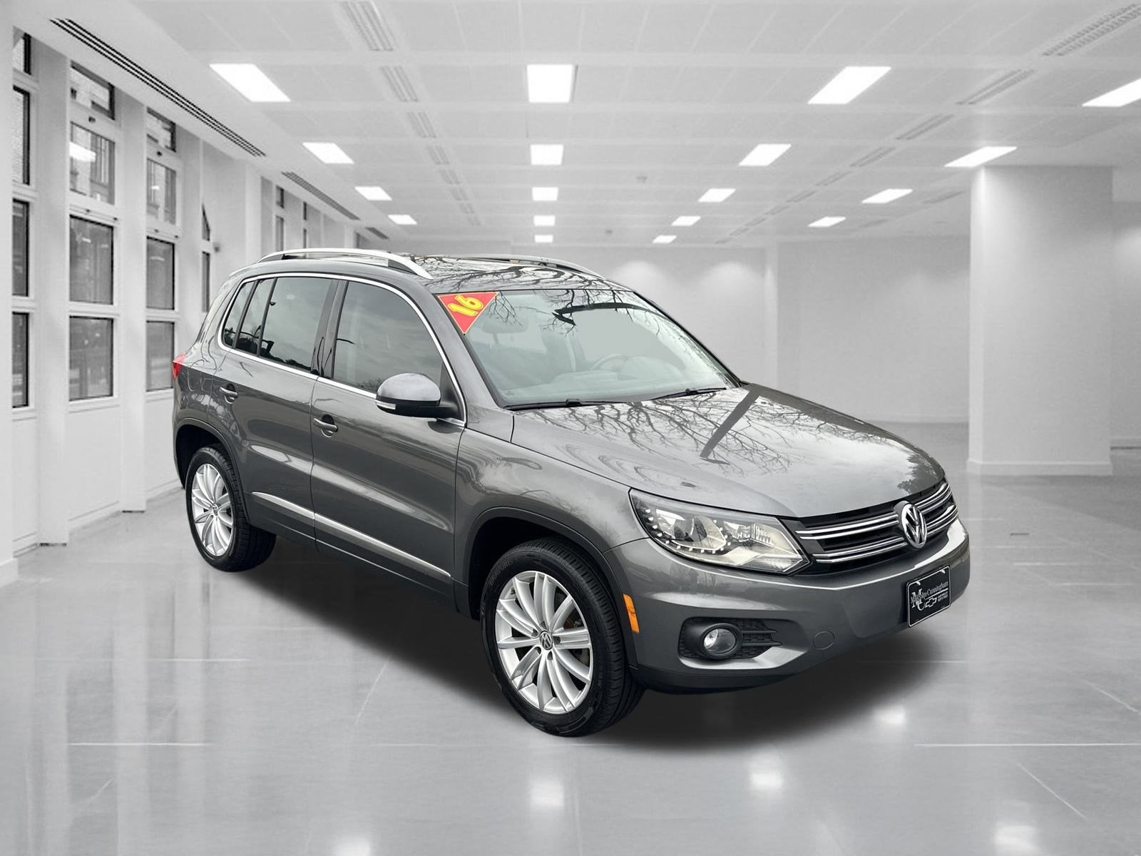 2016 Volkswagen Tiguan SE