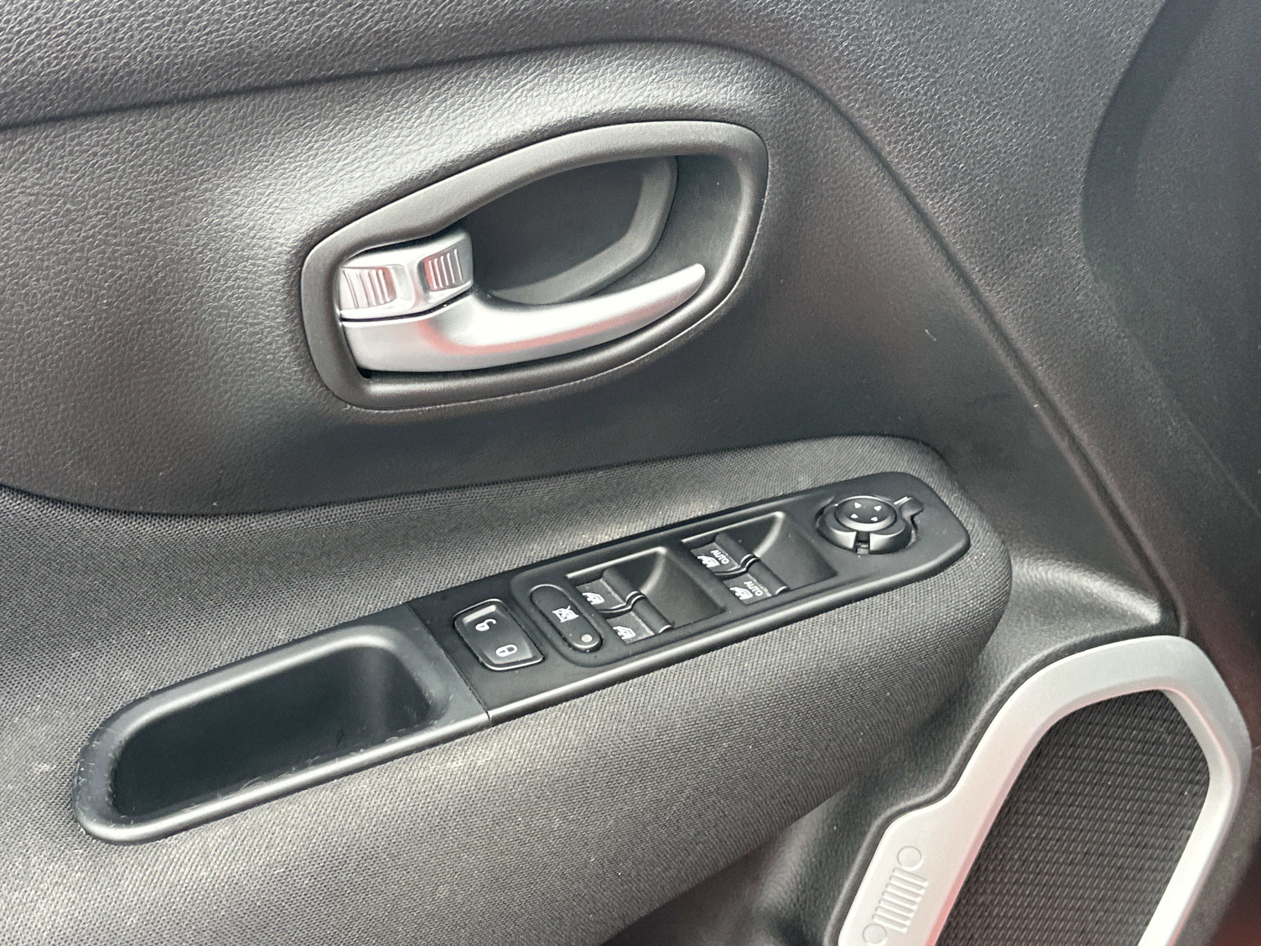 2019 Jeep Renegade Latitude FWD