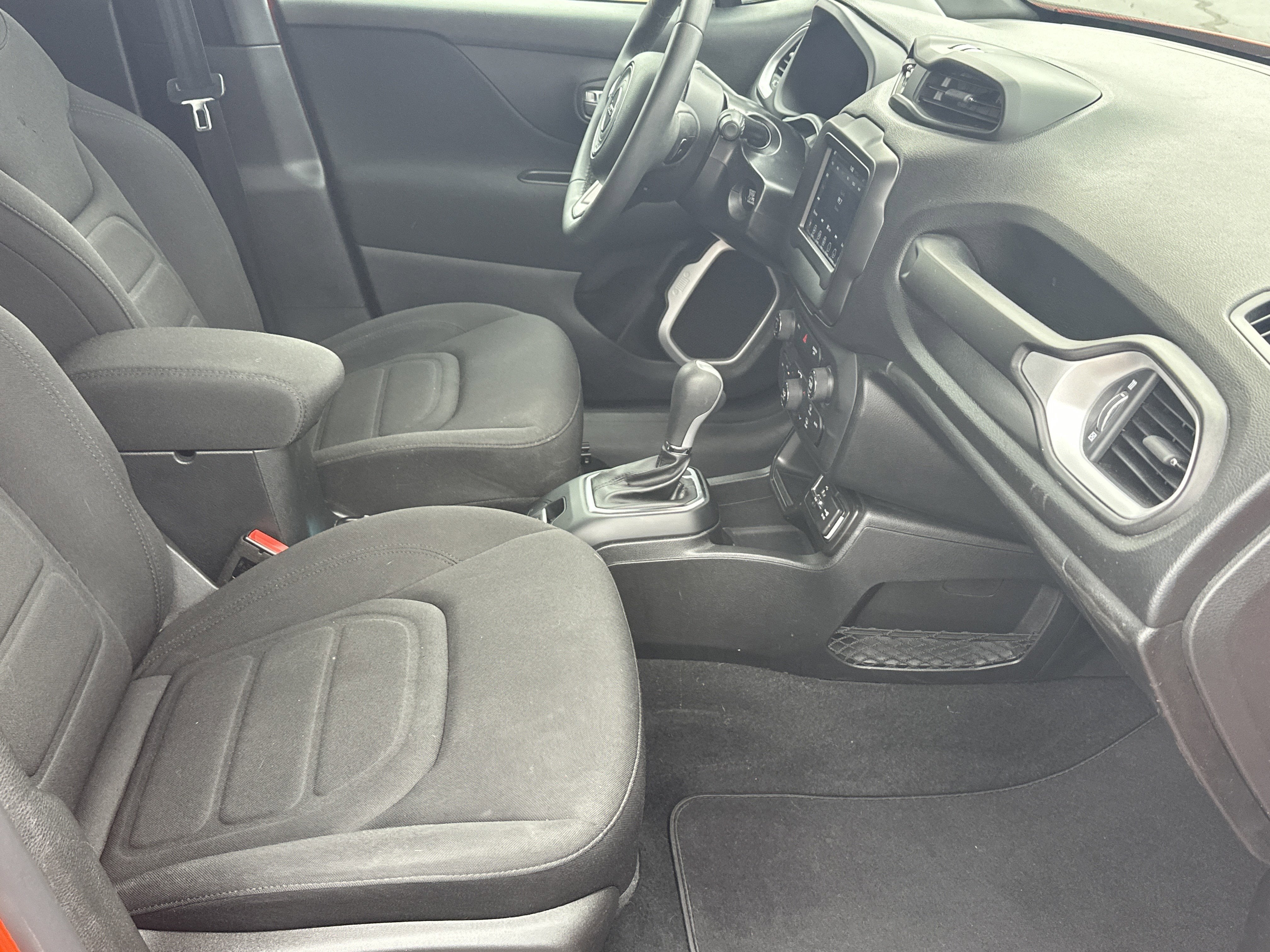 2019 Jeep Renegade Latitude FWD