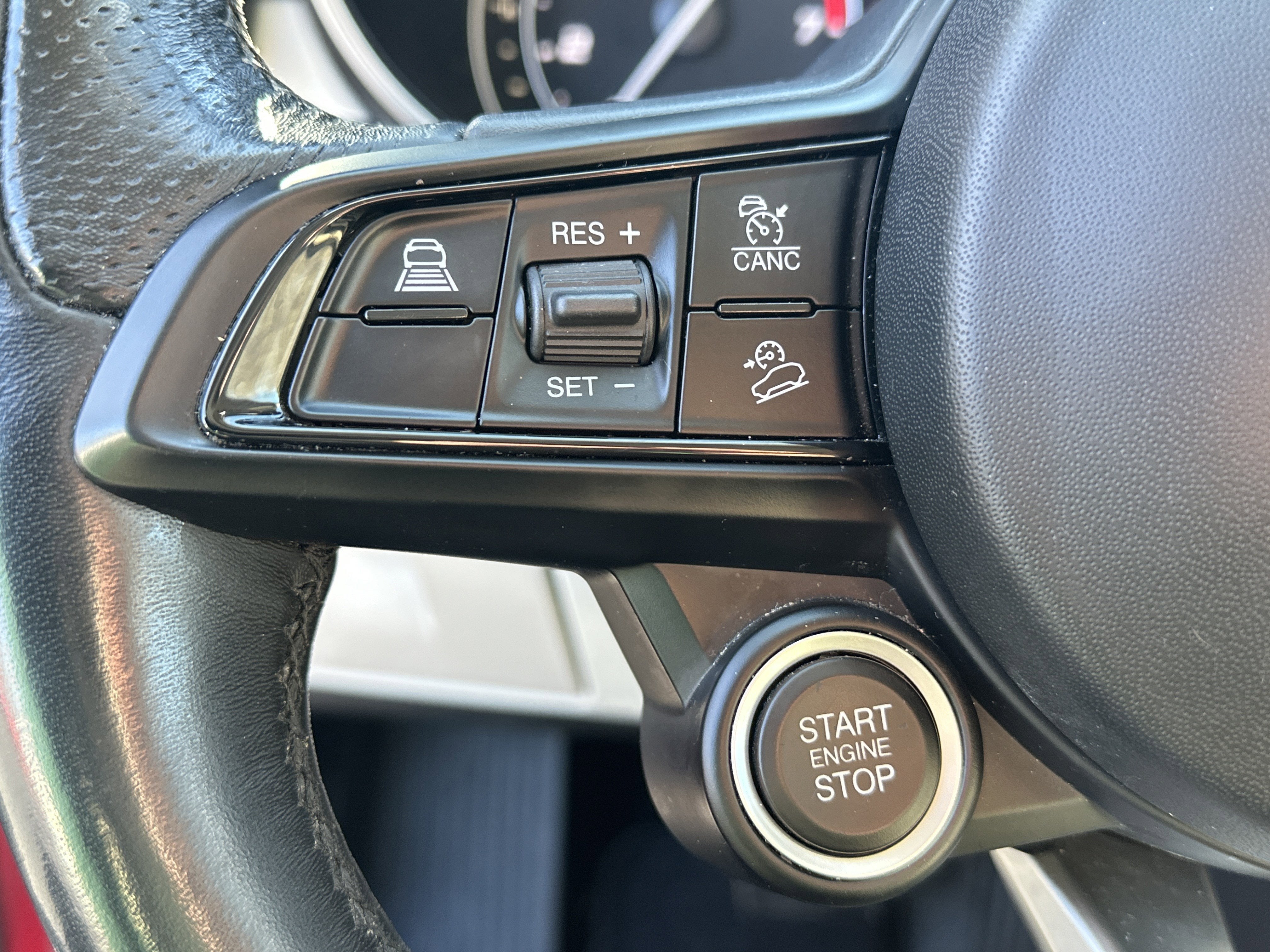 2021 Alfa Romeo Stelvio ICE